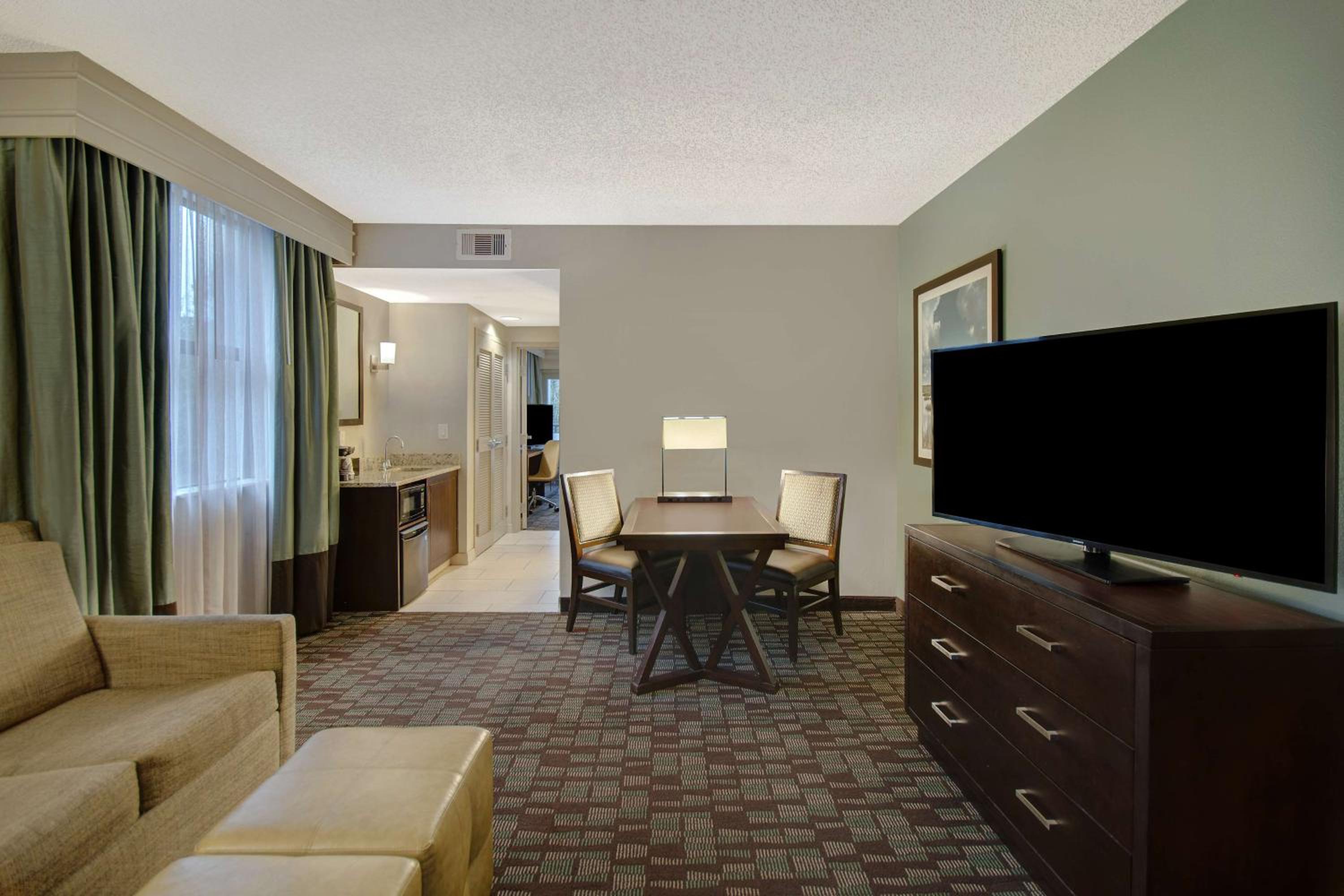 Double Room with Two Double Beds - South Wing - Photo 2