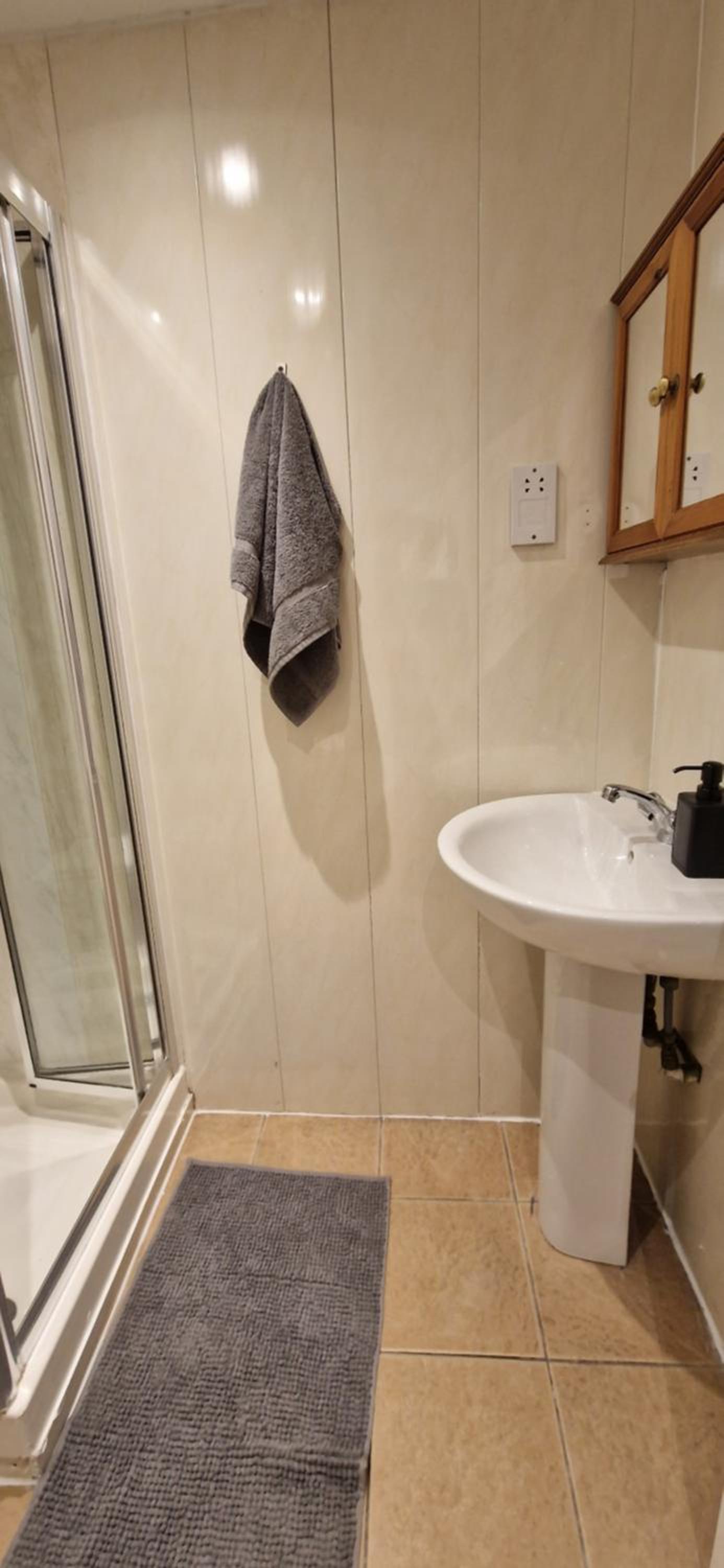 Budget Double or Twin Room photo 3