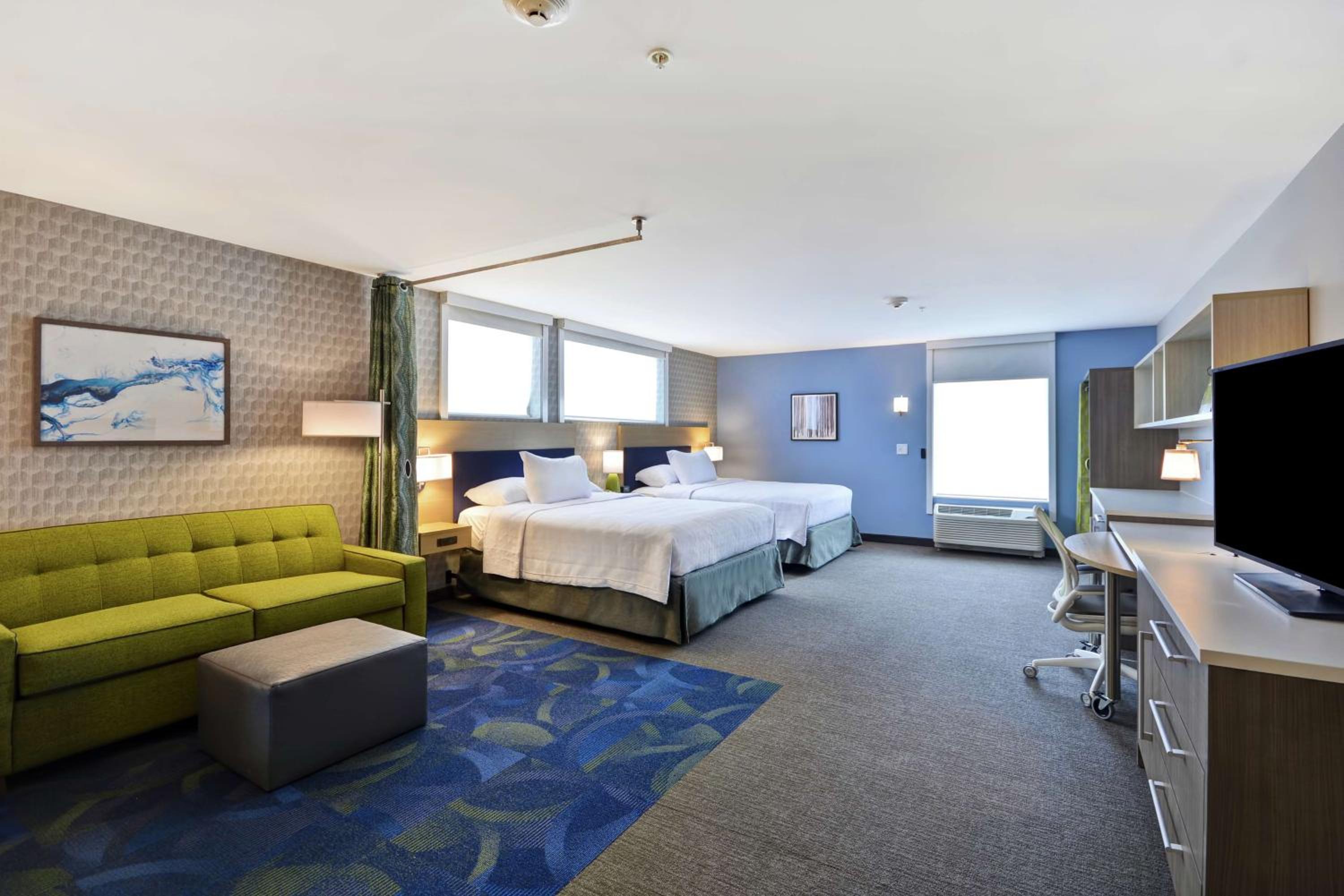 Queen Studio with Two Queen Beds - Mobility Access/Non-Smoking - Photo 2
