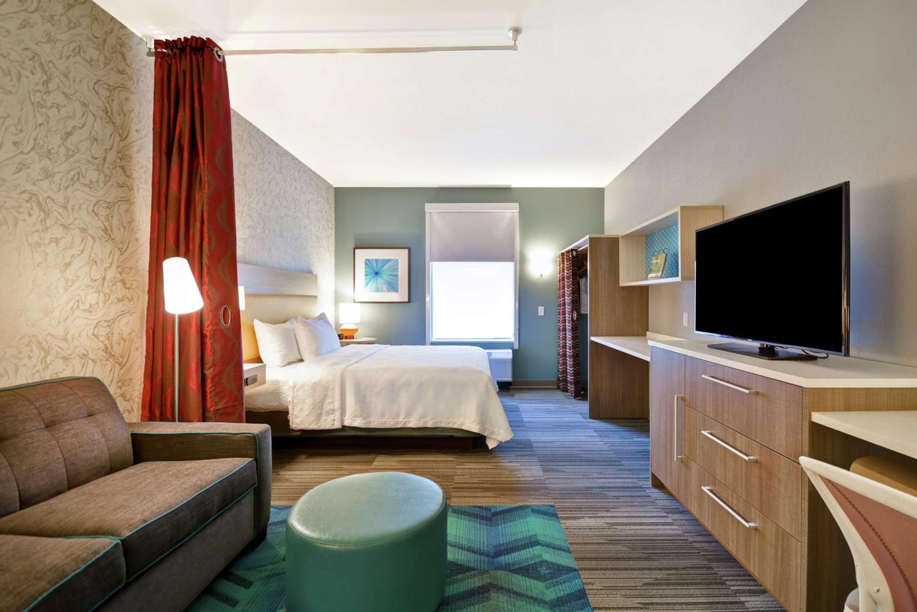 King Studio Suite - Hearing Access/Non-Smoking