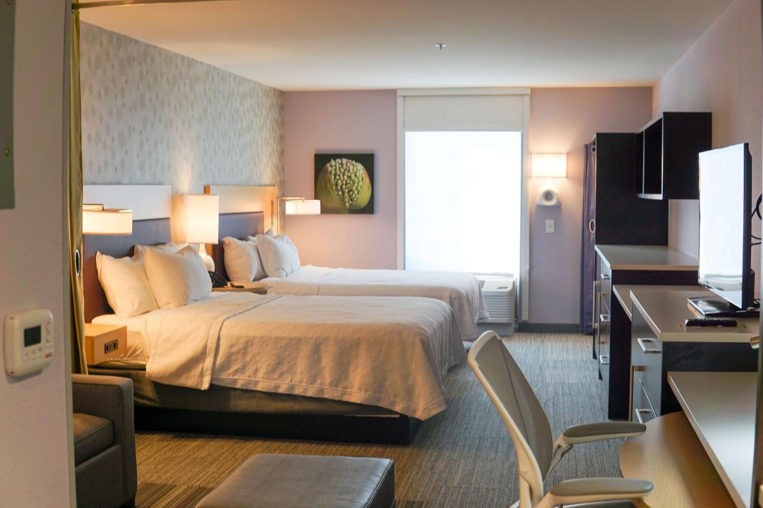 Queen Studio with Two Queen Beds - Non-Smoking