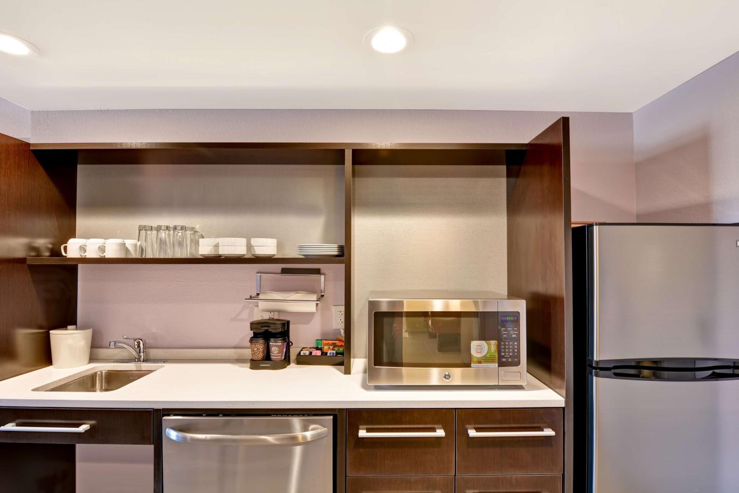 King Studio Suite - Hearing Access/Non-Smoking photo 3