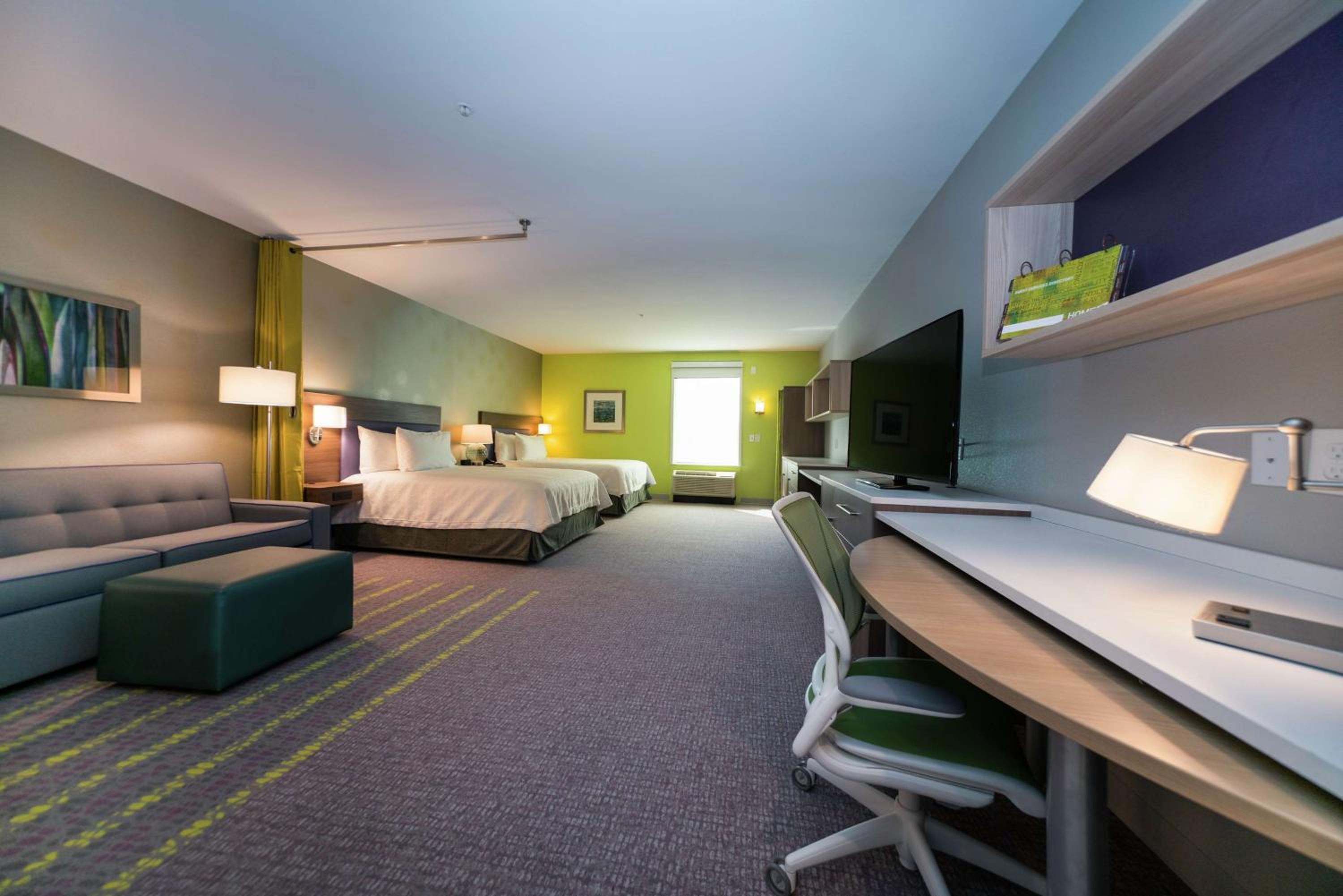 Queen Studio with Two Queen Beds - Mobility and Hearing Access/Non-Smoking photo 1