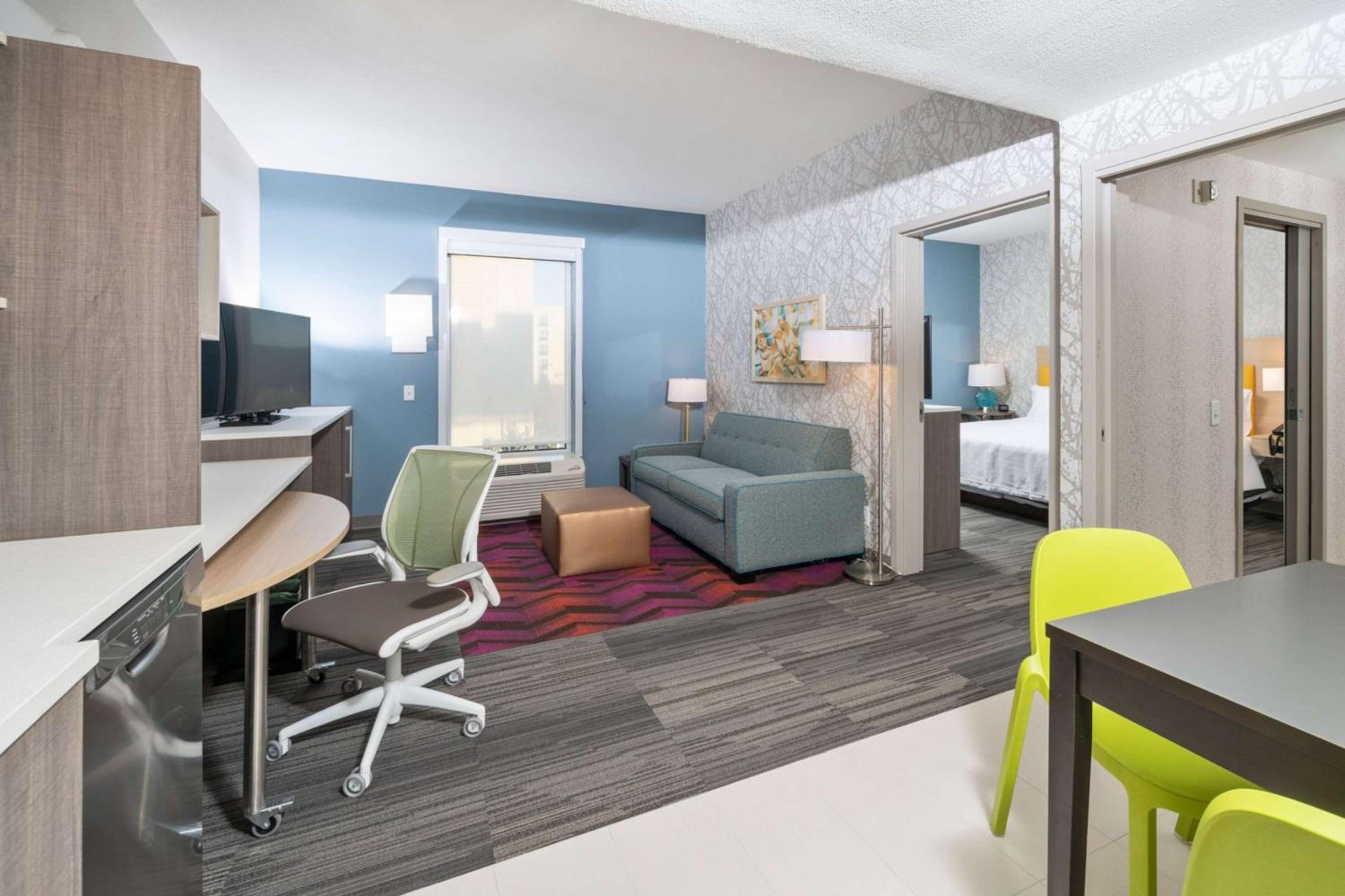 One-Bedroom King Suite - Non-Smoking - Photo 7