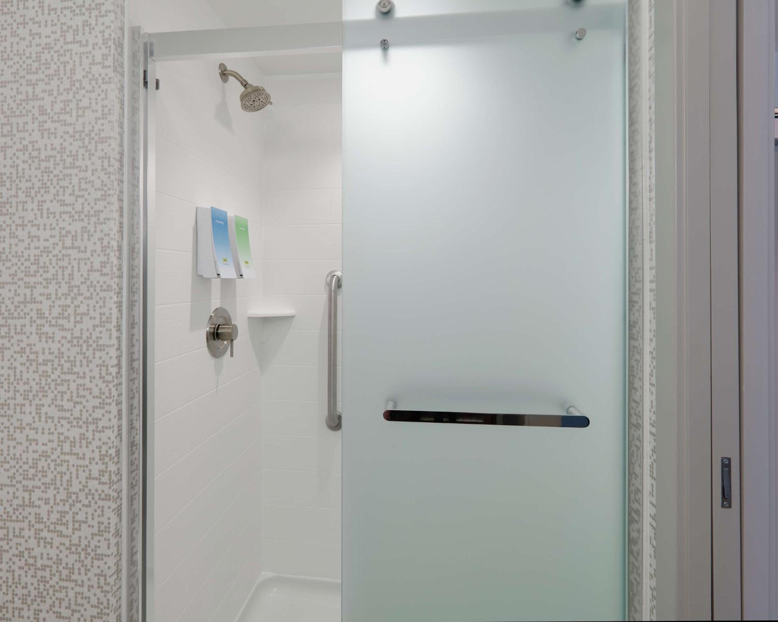 King Studio Suite - Non-Smoking - Photo 3