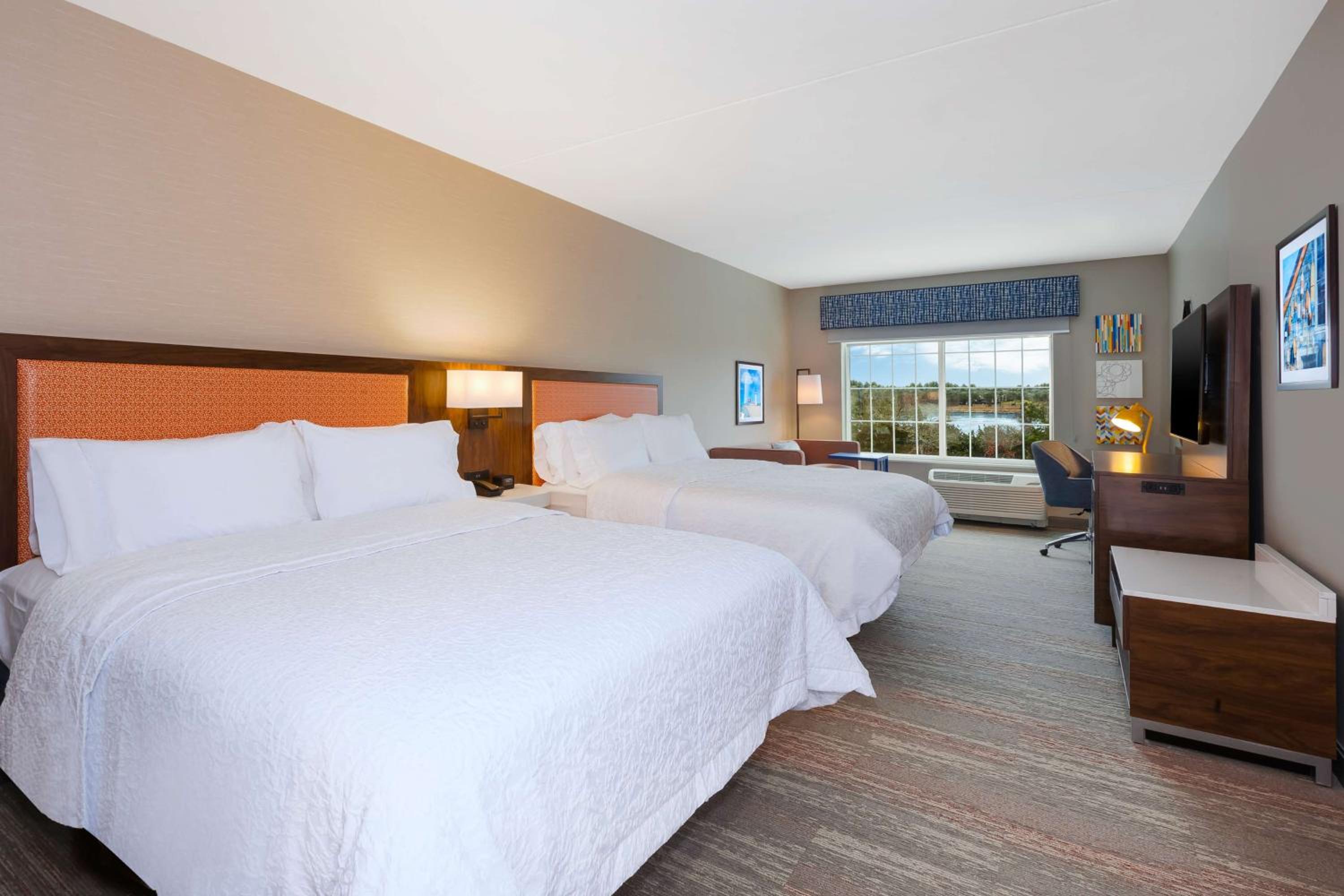 Queen Studio with Two Queen Beds and Water View - Hearing Access - Photo 2
