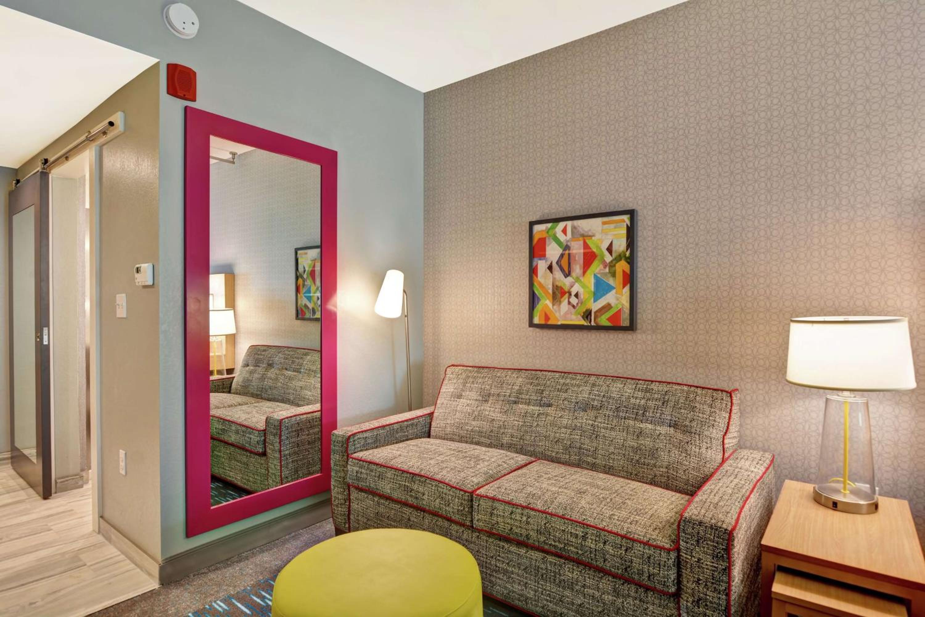 King Studio Suite - Non-Smoking - Photo 1