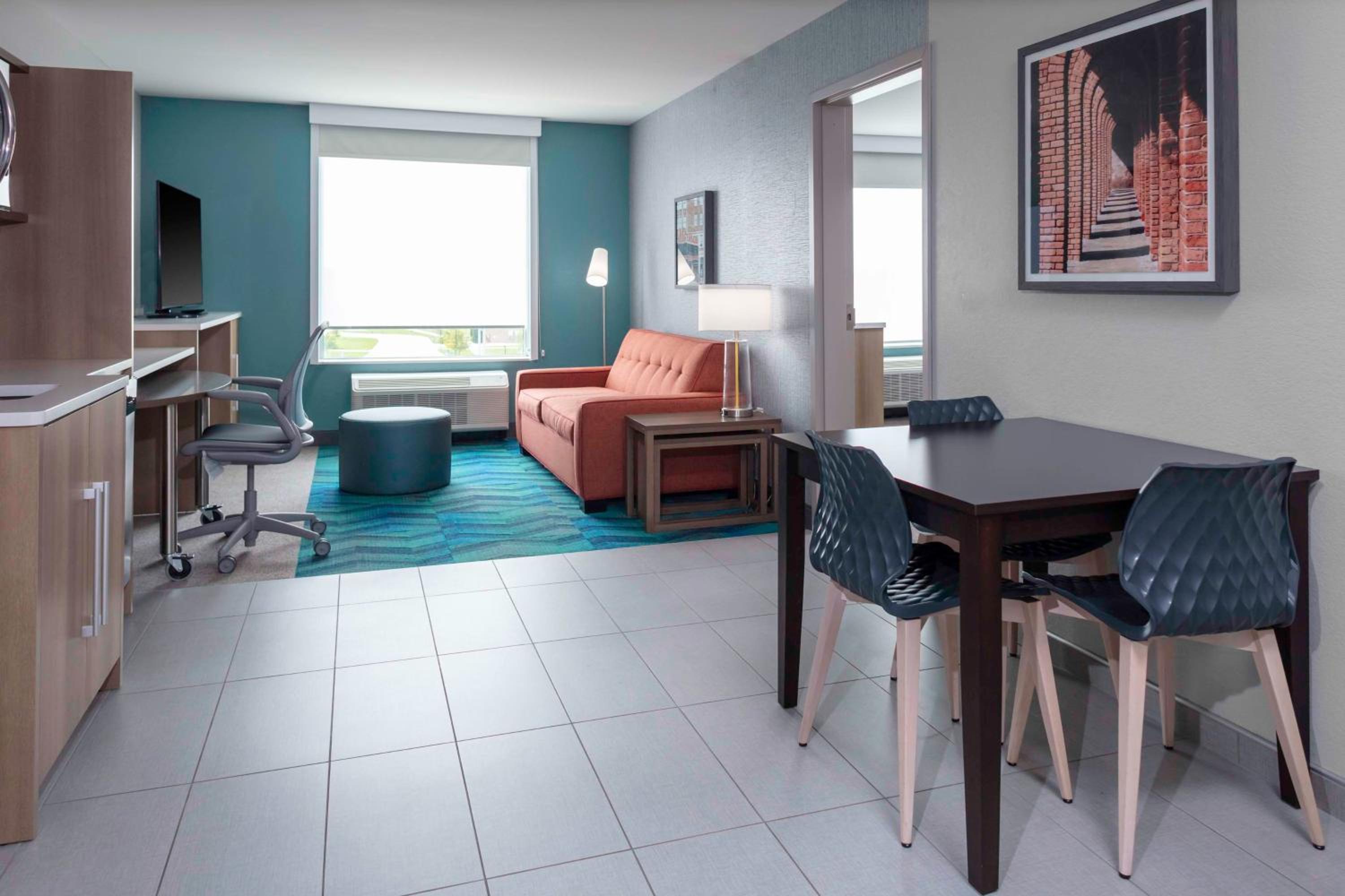 One-Bedroom King Suite - Non-Smoking - Photo 1