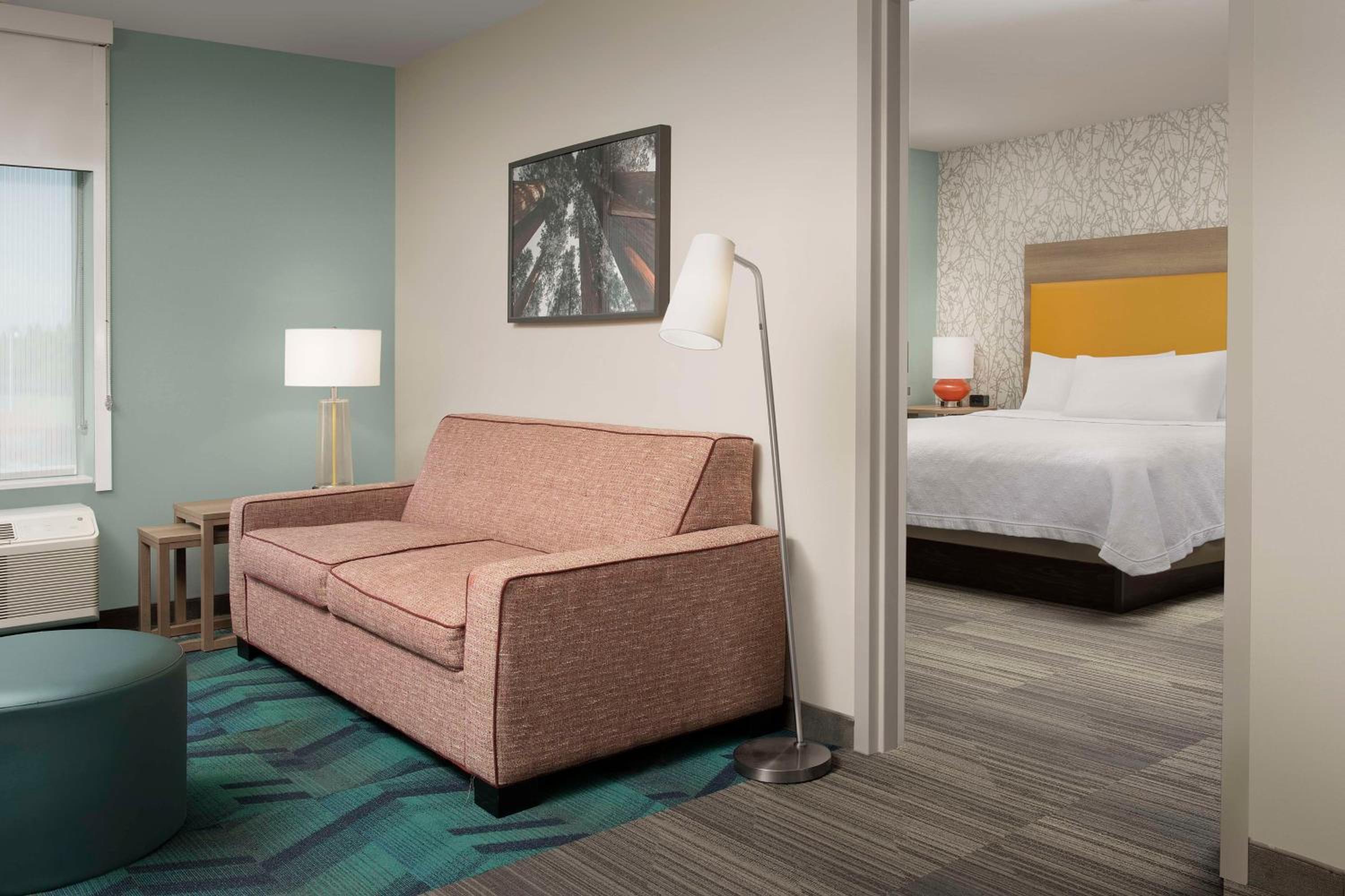 King Suite - Hearing Access/Non-Smoking - Photo 1