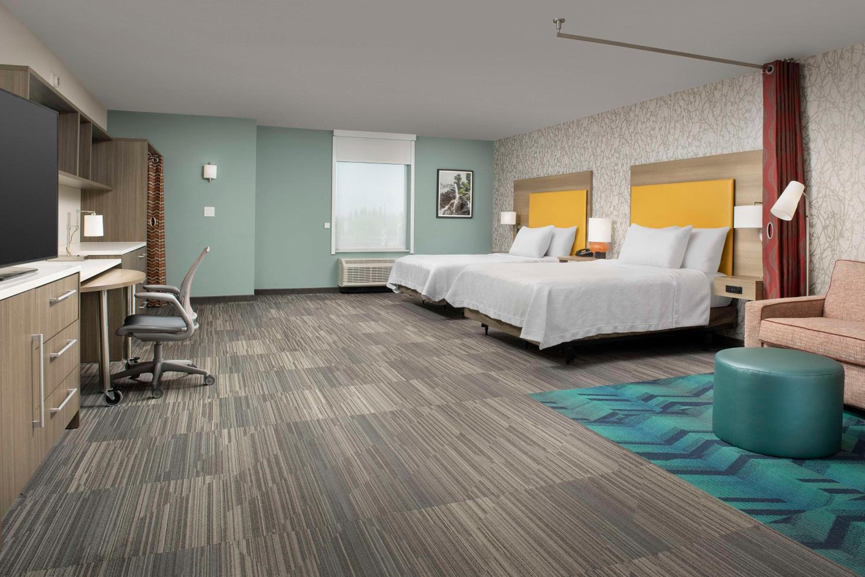 Queen Studio with Two Queen Beds - Mobility Access/Non-Smoking - Photo 6