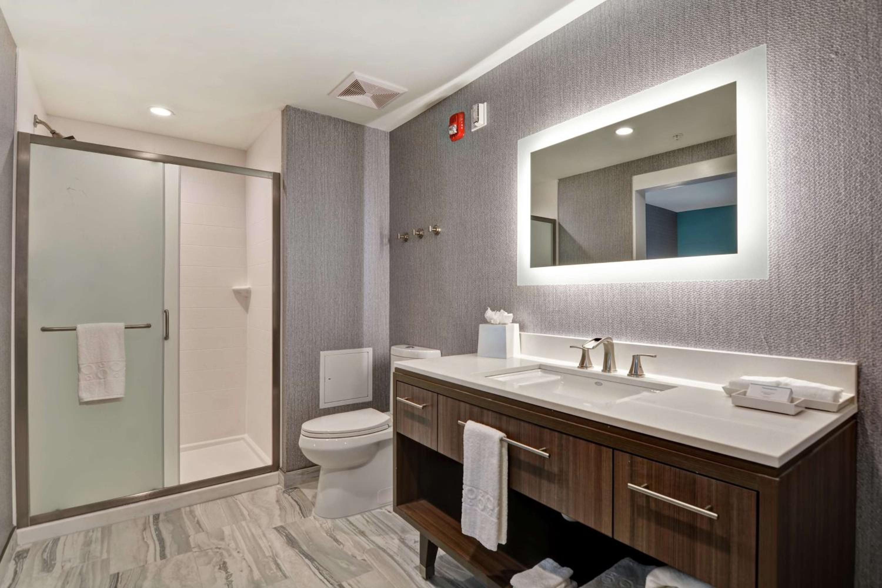 King Studio Suite - Hearing Access/Non-Smoking - Photo 2