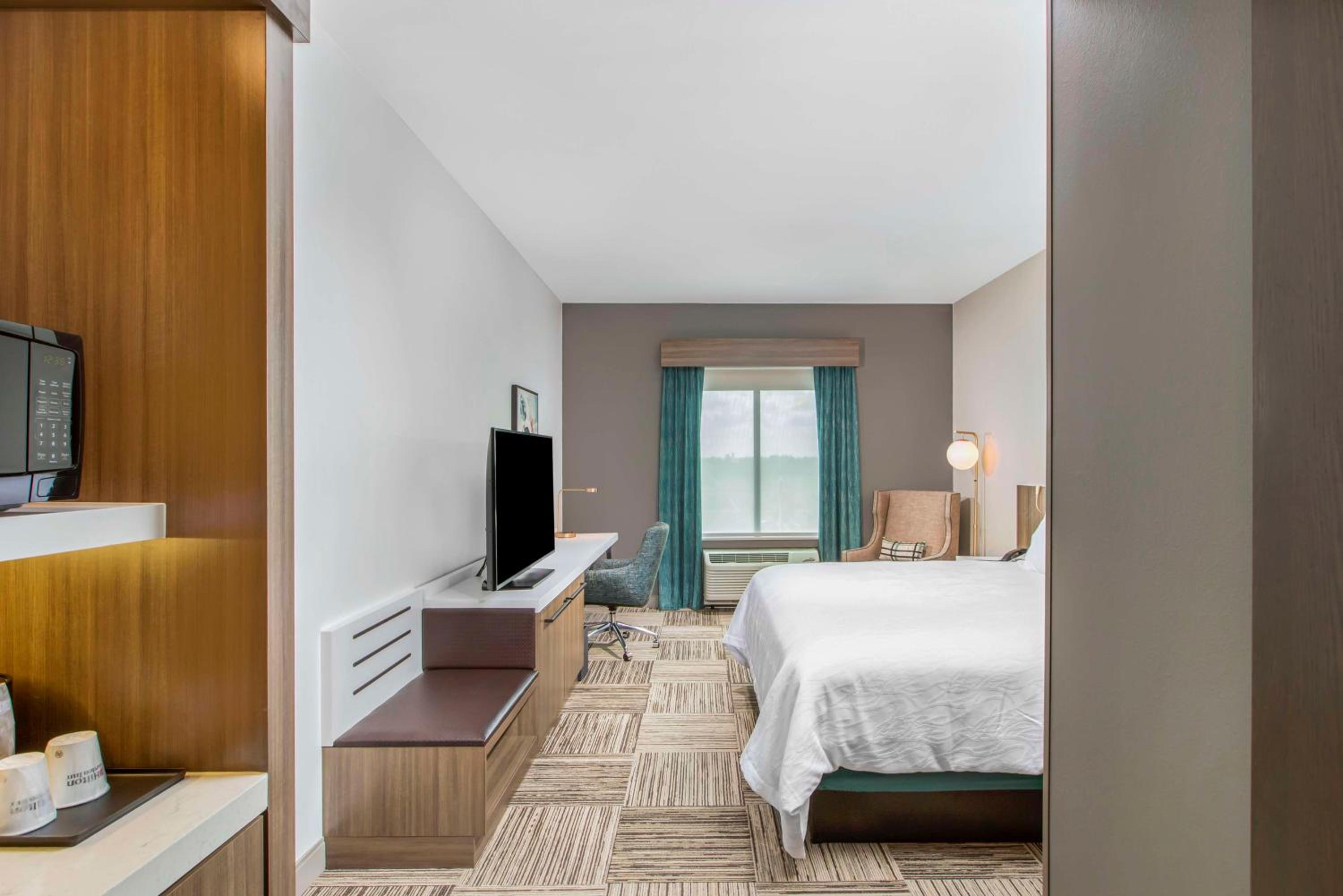 Junior King Suite - Photo 5