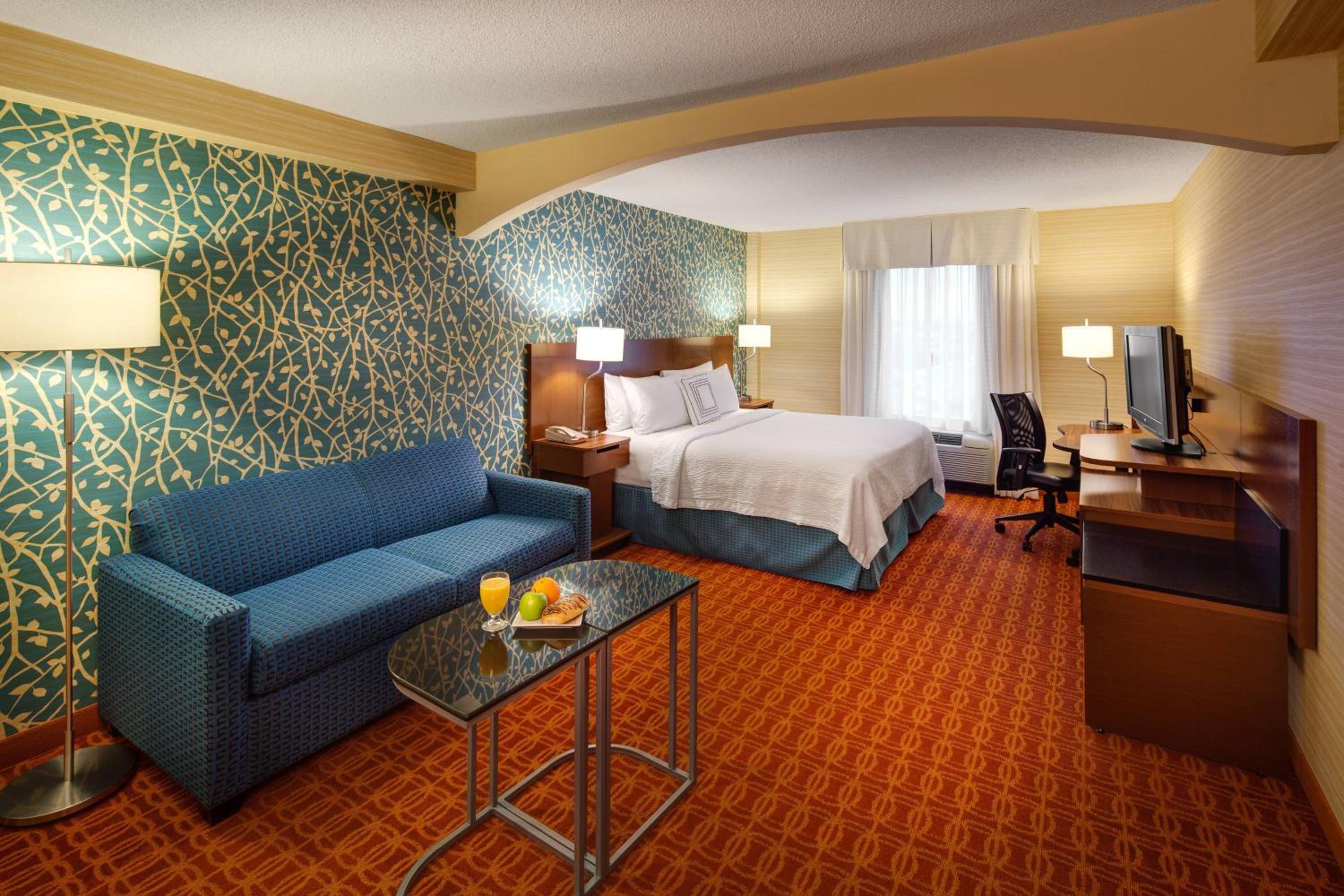 King Room with Sofa Bed