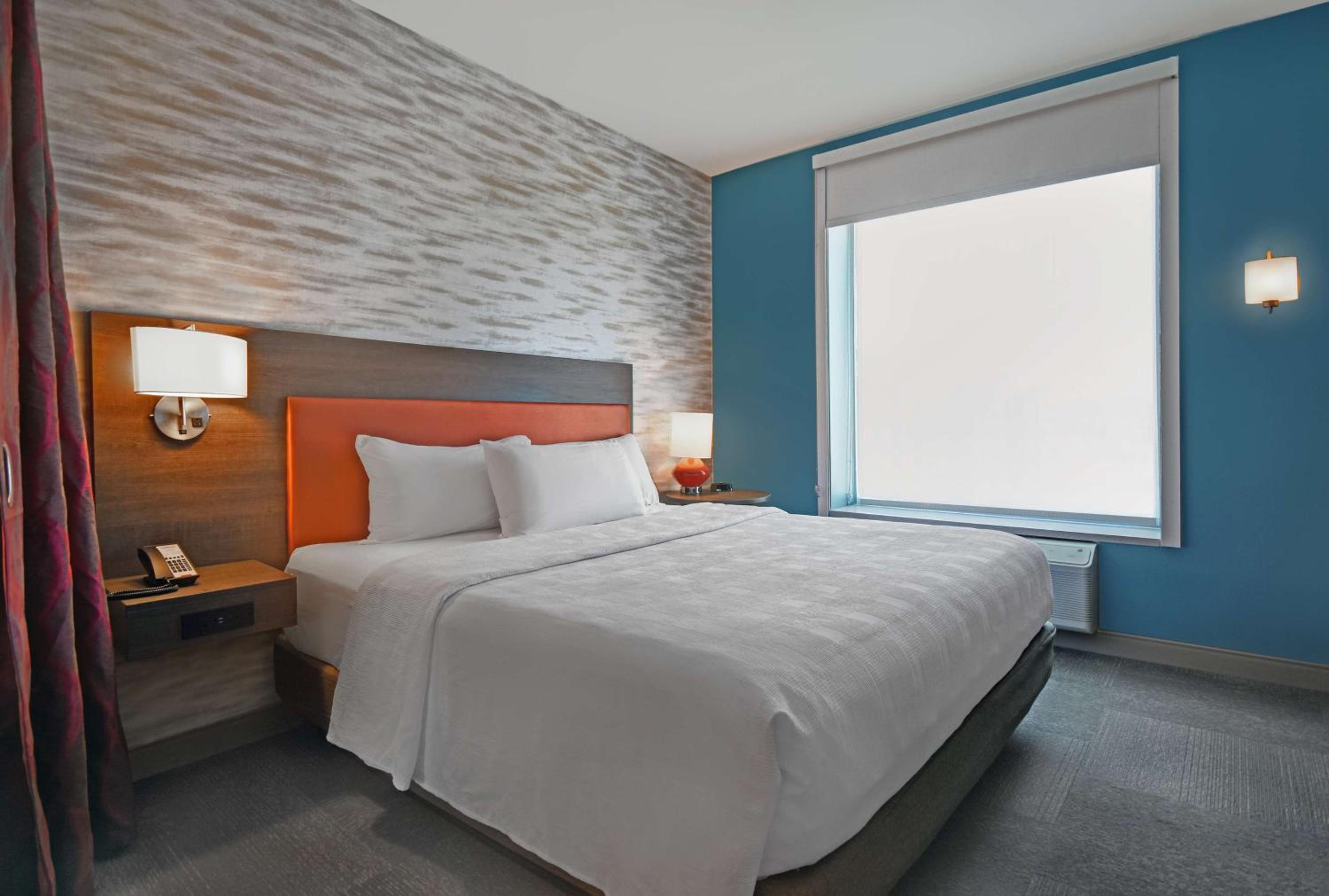 King Studio Suite - Non-Smoking - Photo 1