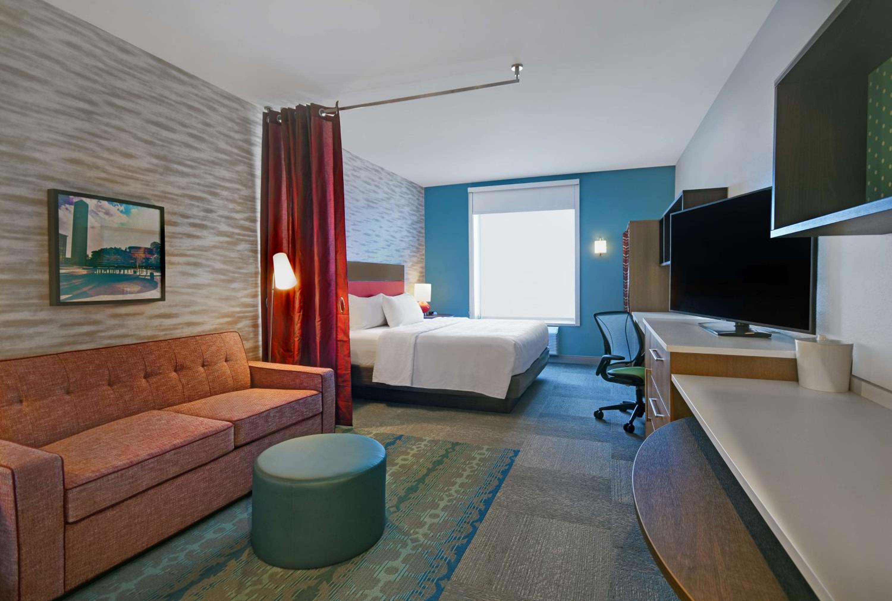 King Studio Suite - Non-Smoking - Photo 6