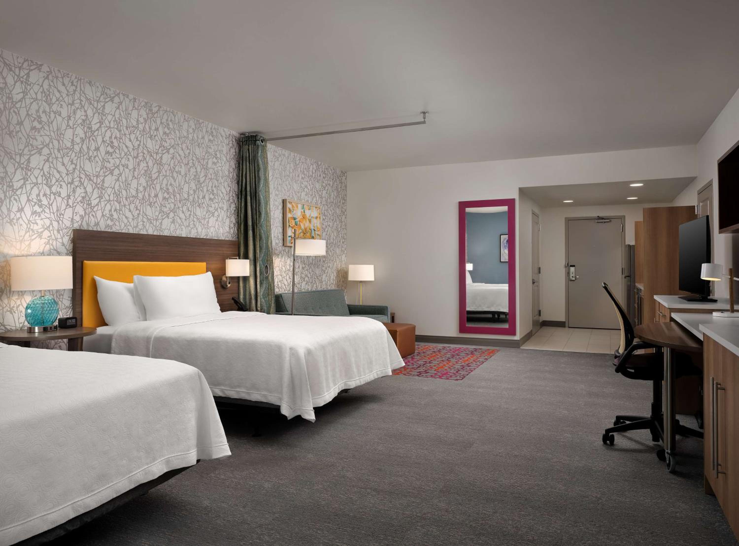 Queen Studio with Two Queen Beds - Mobility Access/Non-Smoking - Photo 1