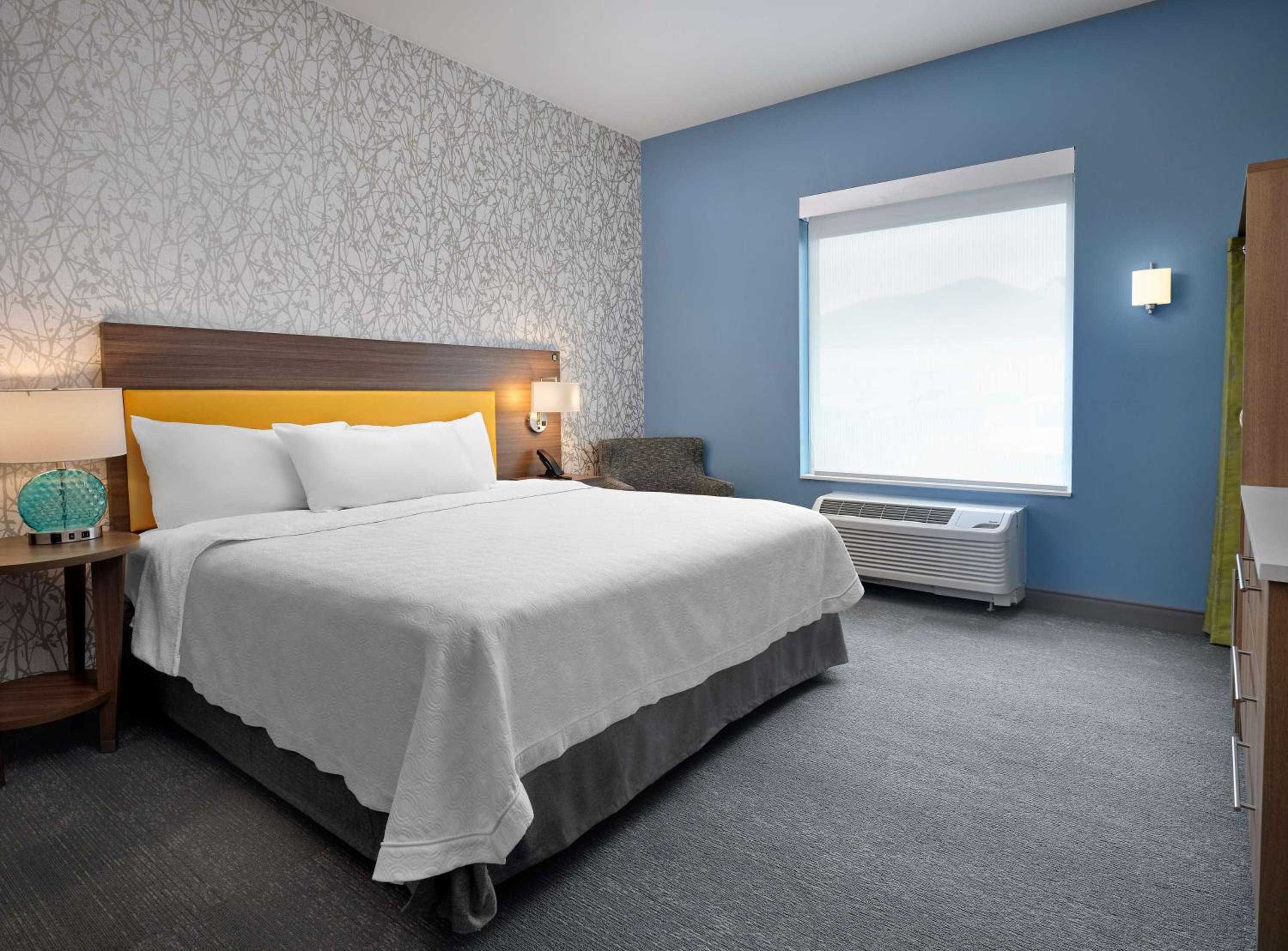 King Studio Suite - Non-Smoking - Photo 3