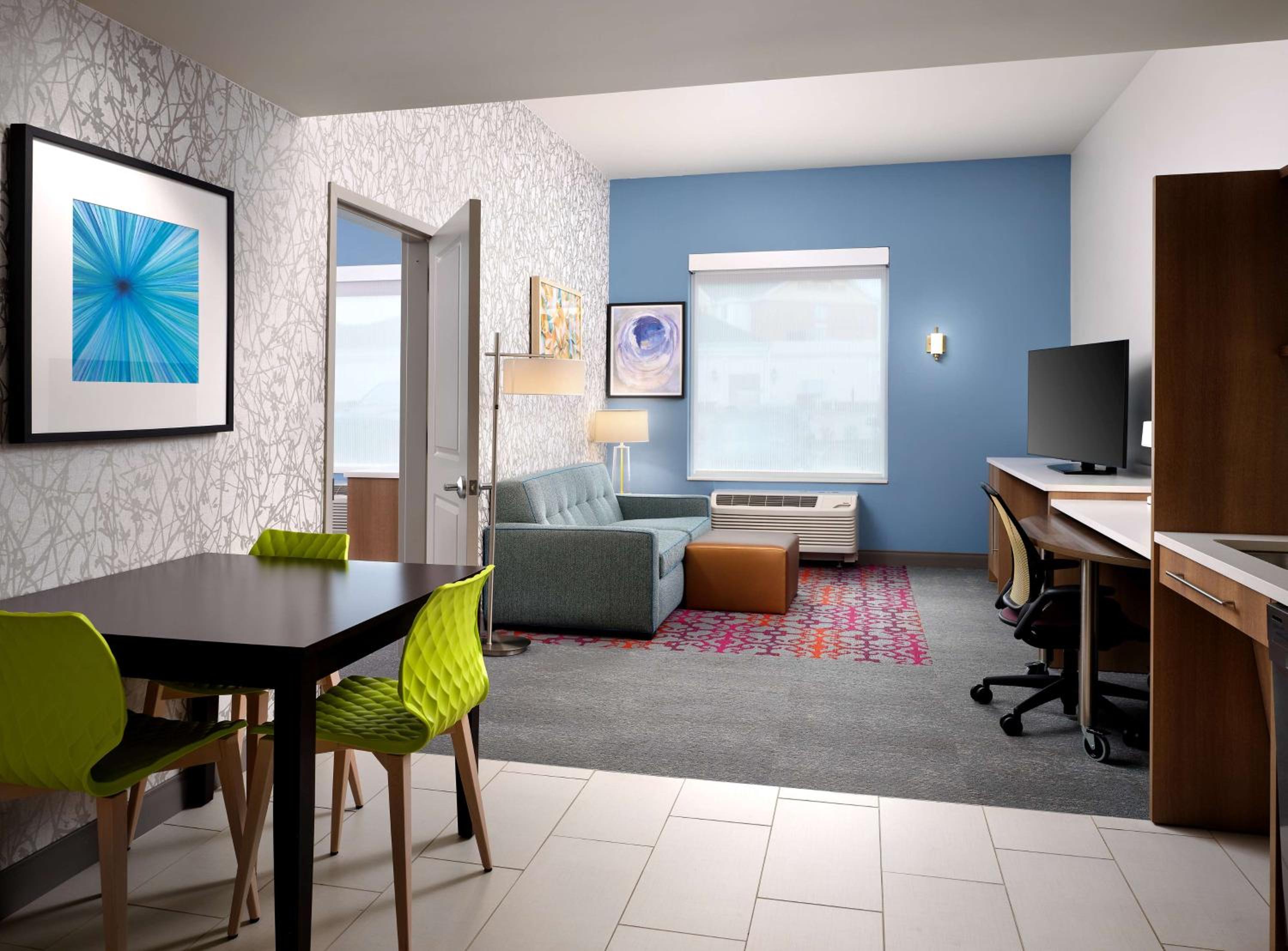 King Suite - Mobility Access/Non-Smoking - Photo 5