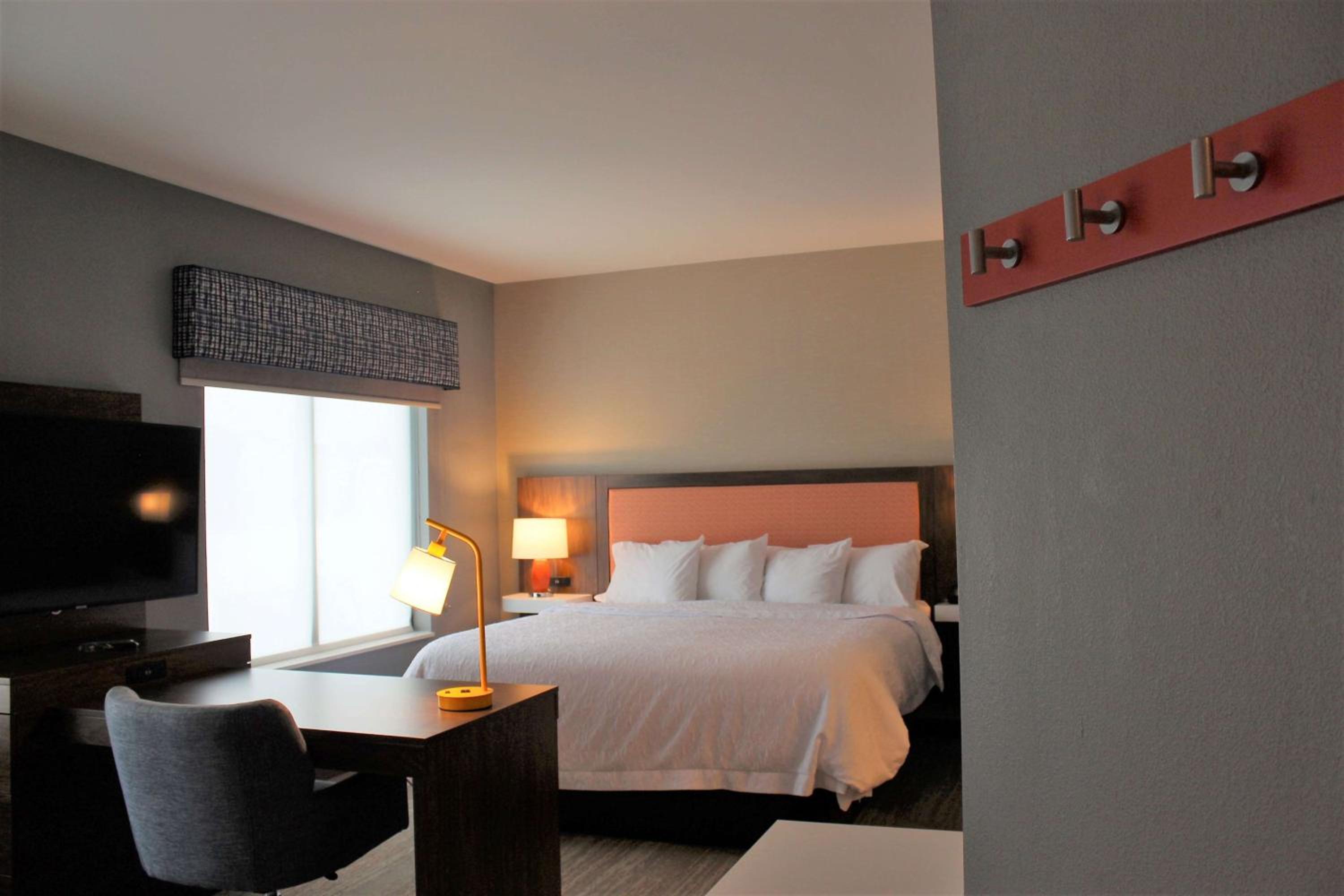 King Studio Suite - Non Smoking - Photo 7