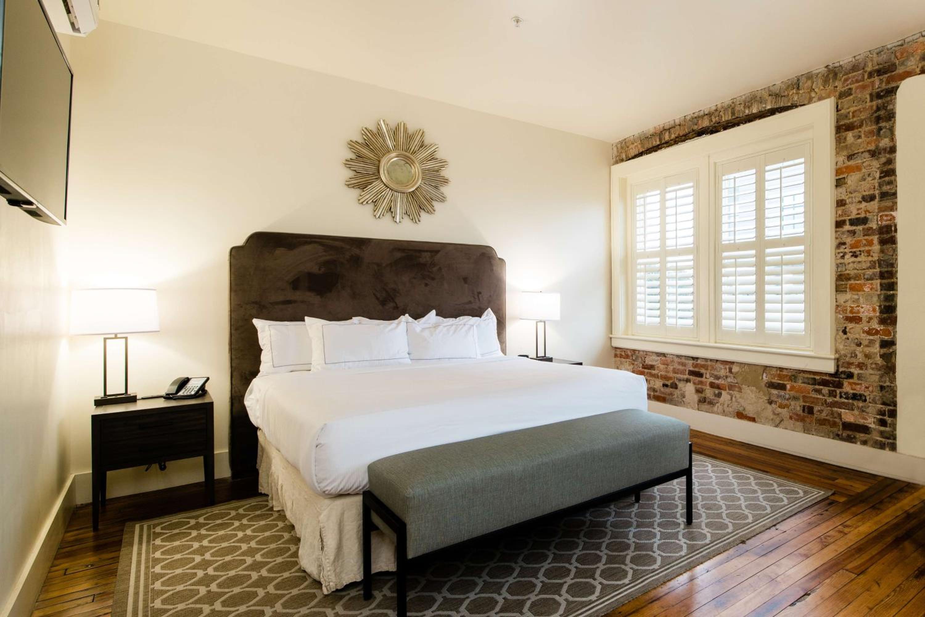 One-Bedroom King Suite - Photo 2