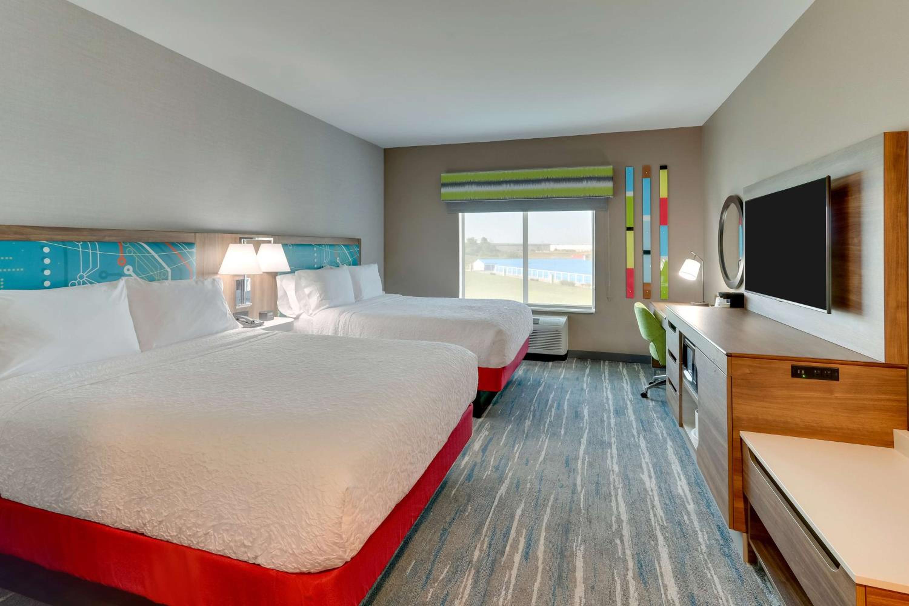 Queen Room with Two Queen Beds - Photo 1