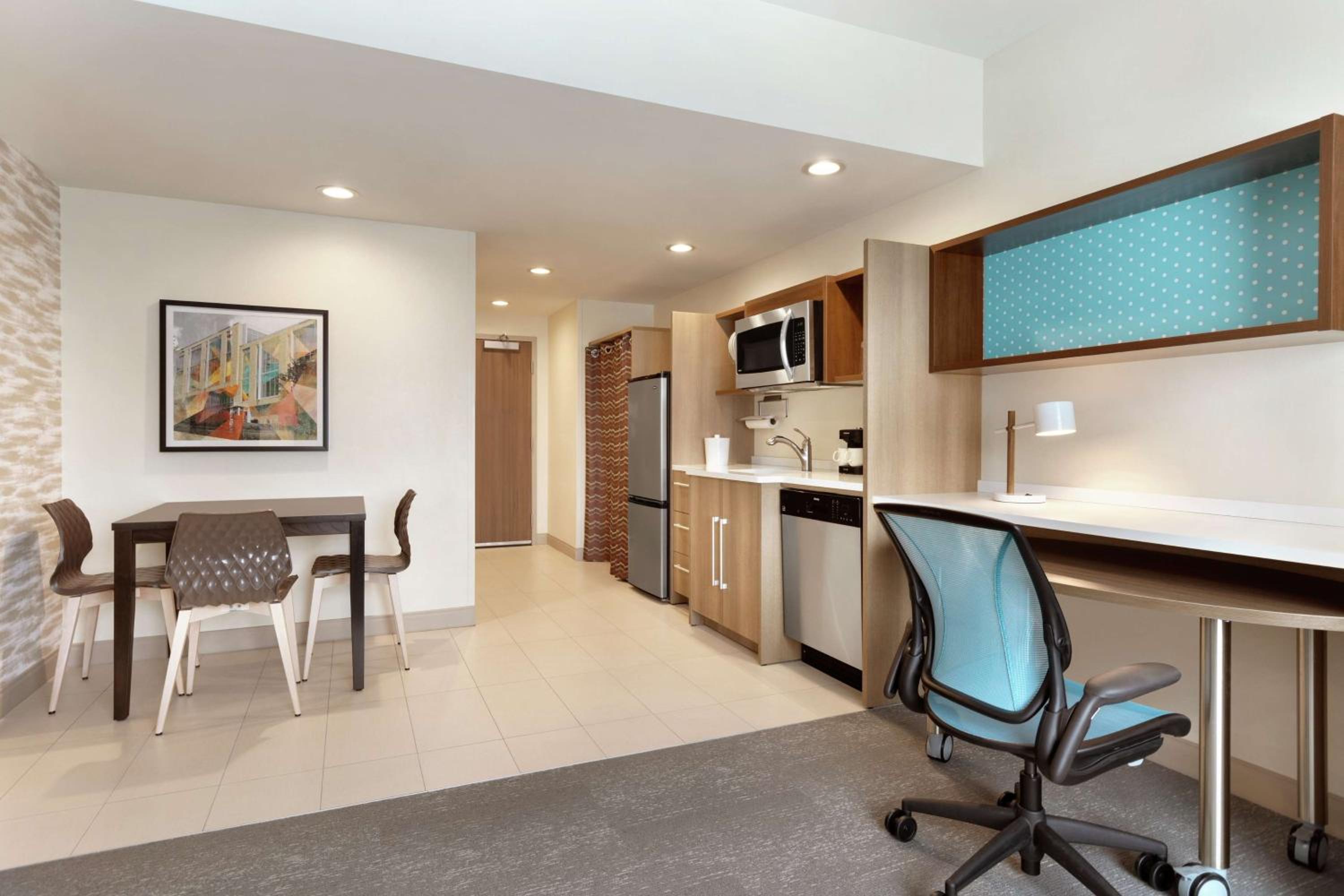 One-Bedroom King Suite - Non-Smoking - Photo 1