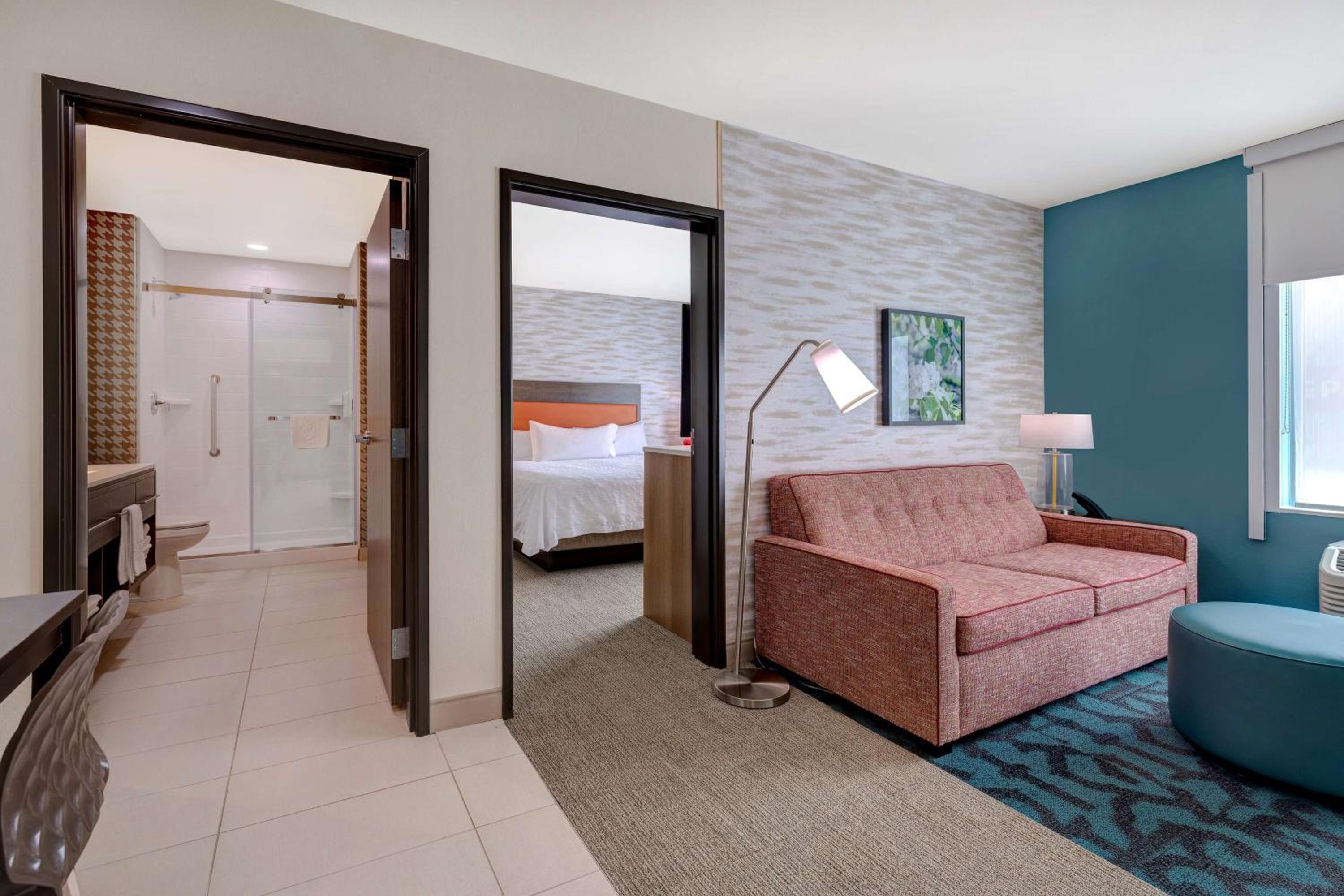 One-Bedroom King Suite - Non-Smoking - Photo 4
