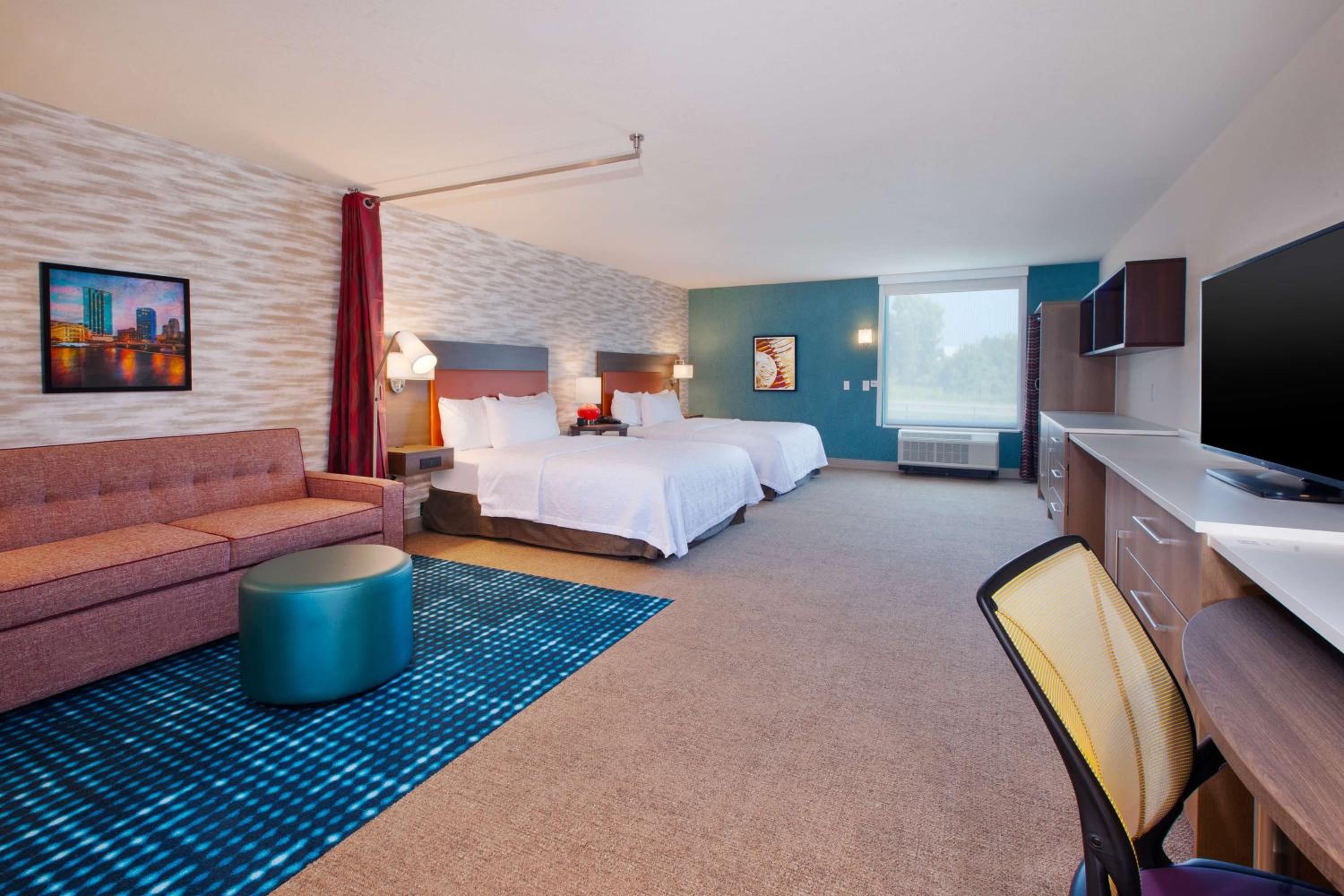 Queen Studio Suite - Mobility/Hearing Accessible  - Photo 1