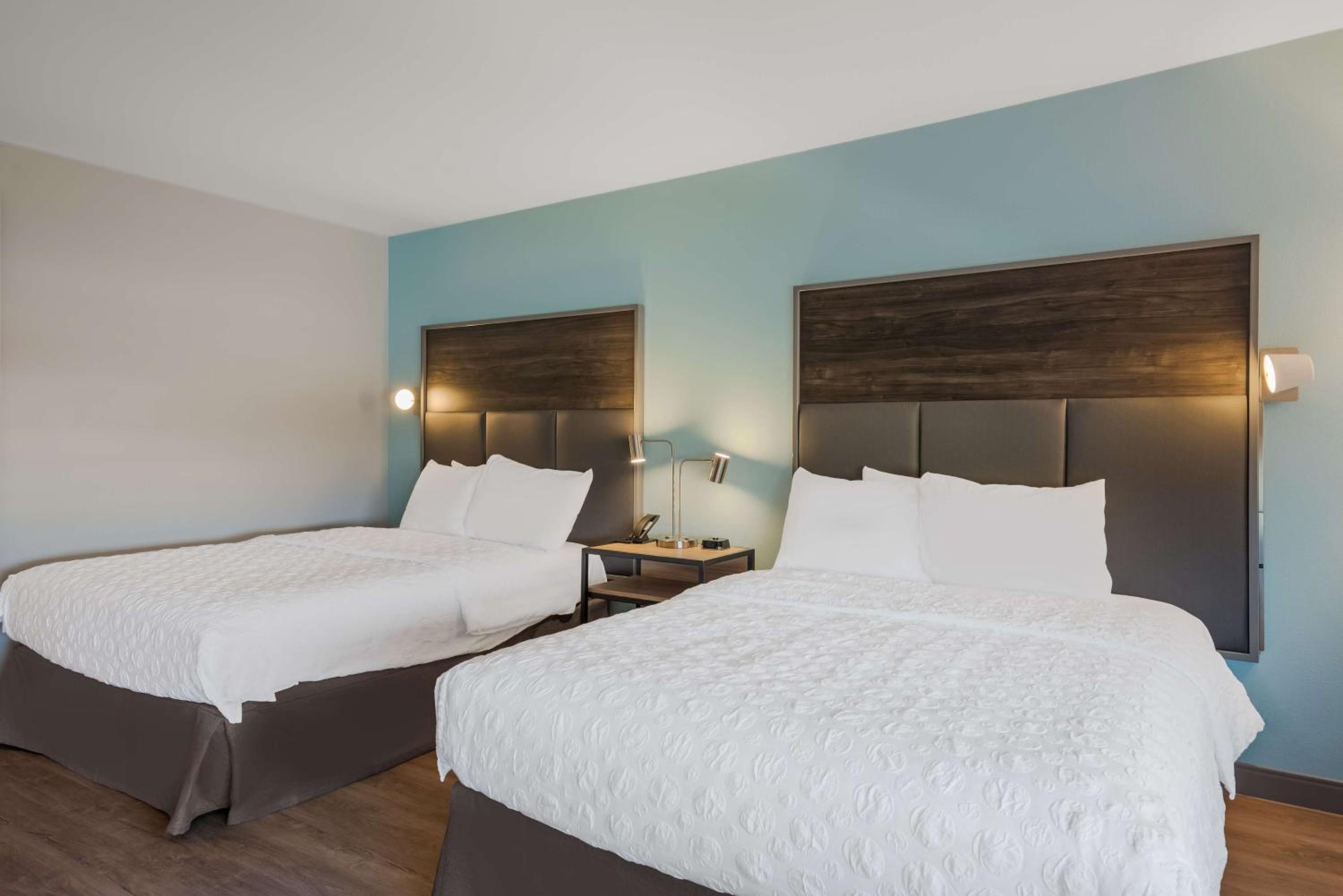 Queen Room with Two Queen Beds - Mobility Access - Photo 1