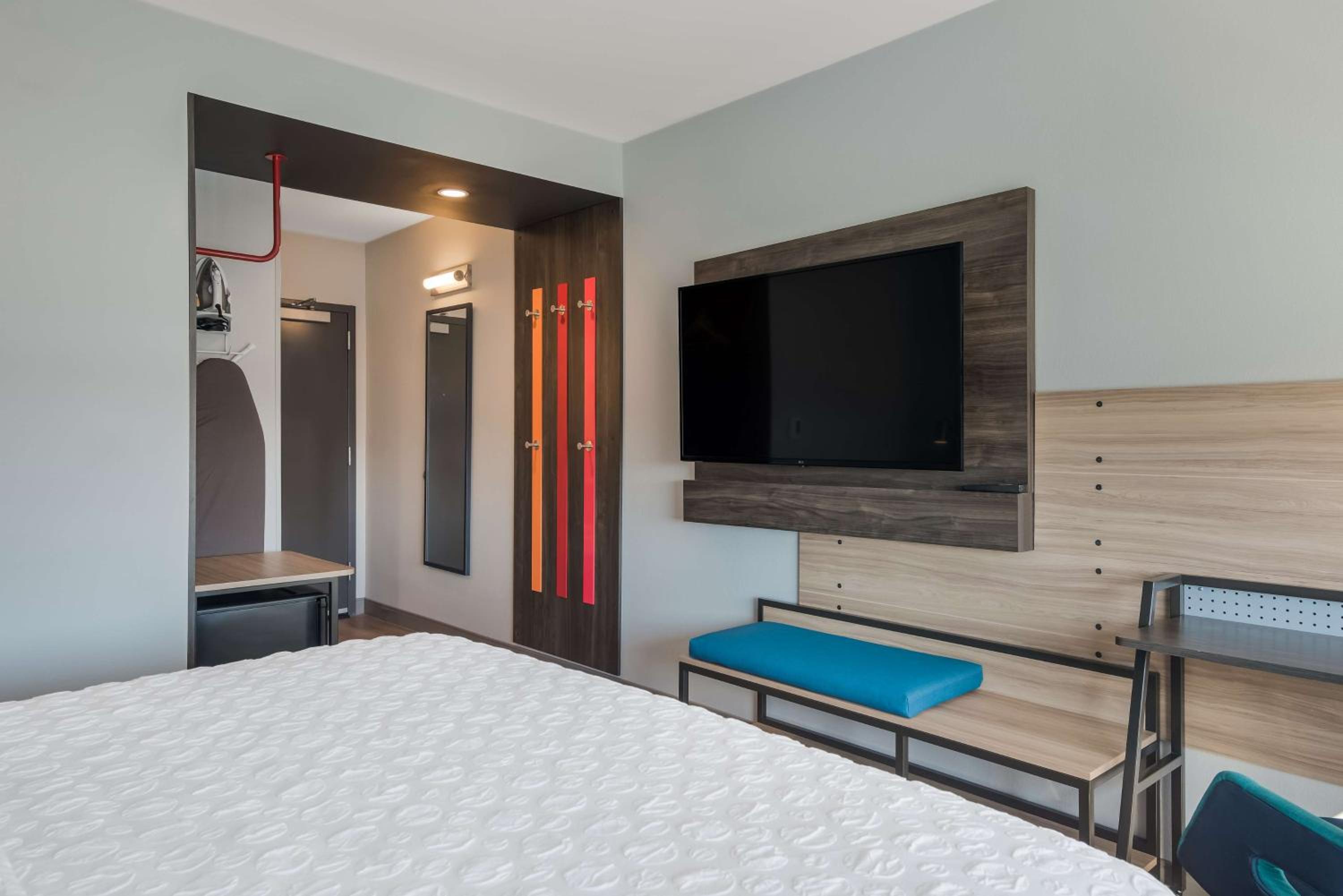 King Room - Hearing Access - Photo 3