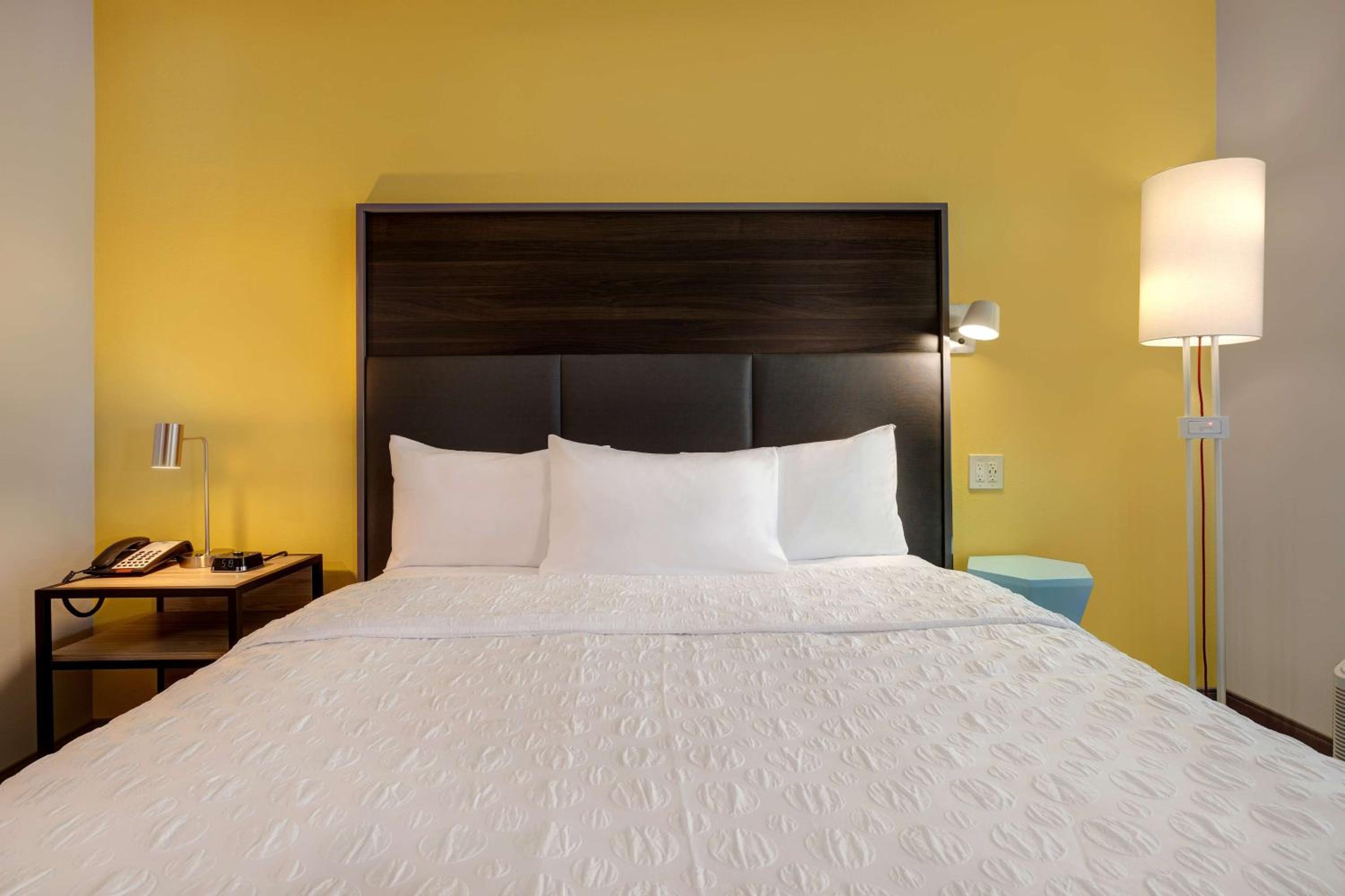 King Room with Balcony and Ocean View - Photo 5