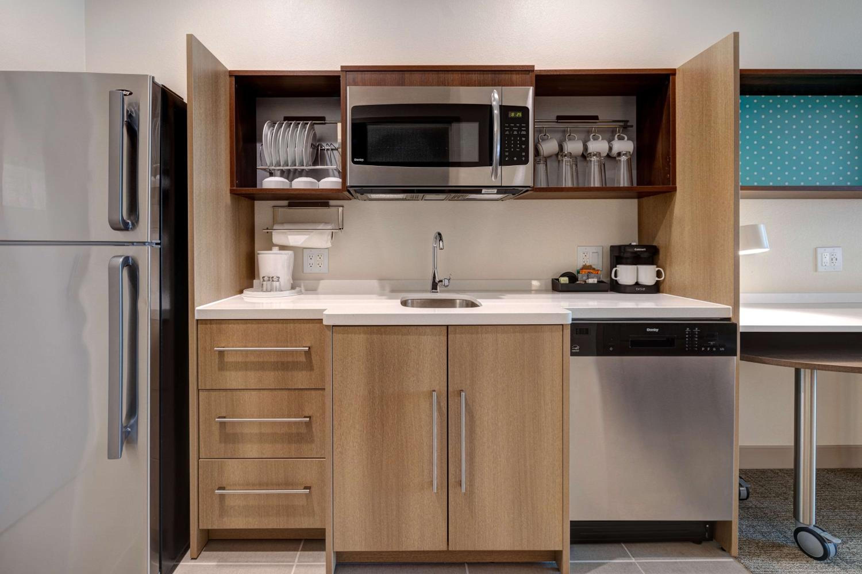 King Studio Suite - Photo 4