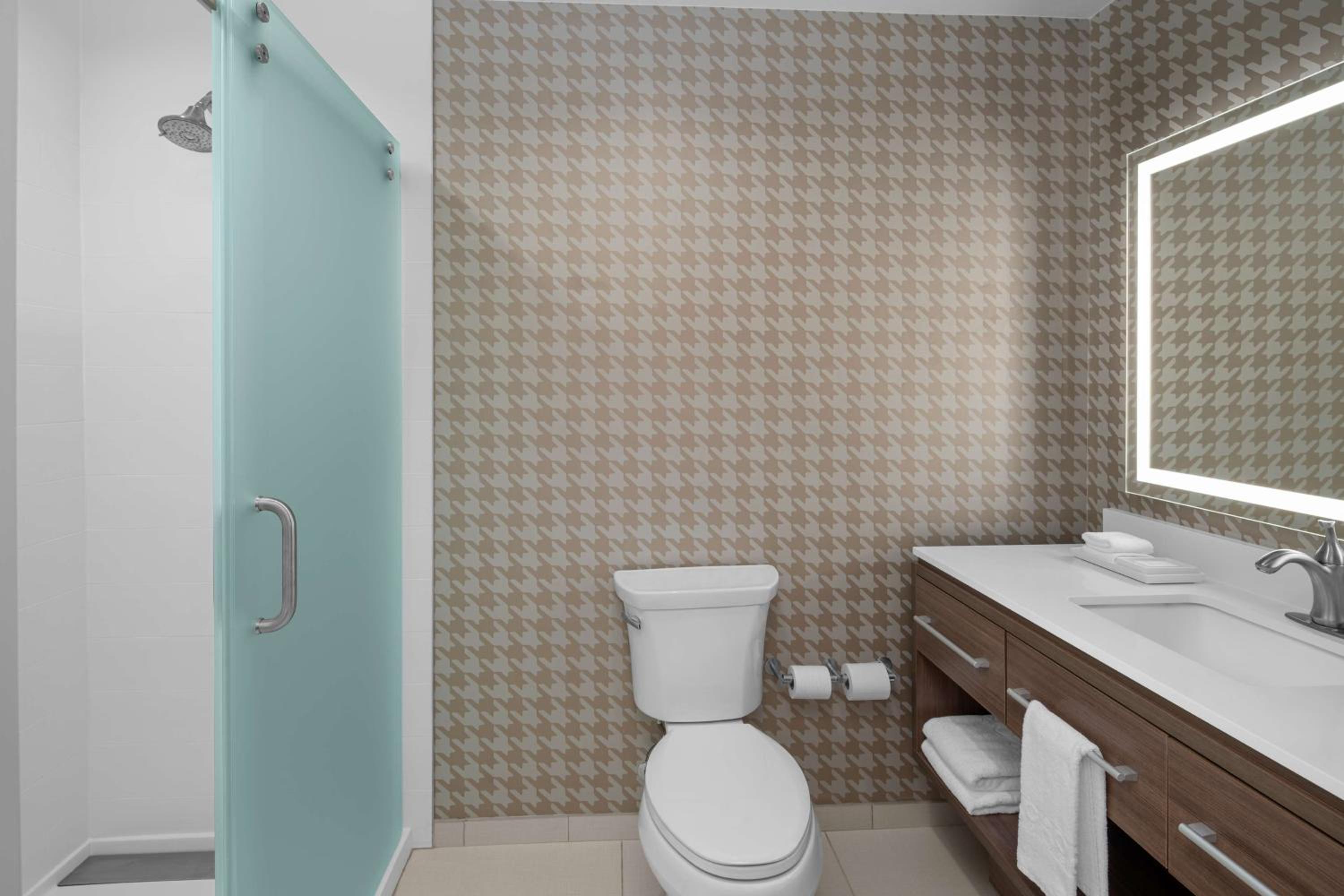 King Studio Suite - Photo 5