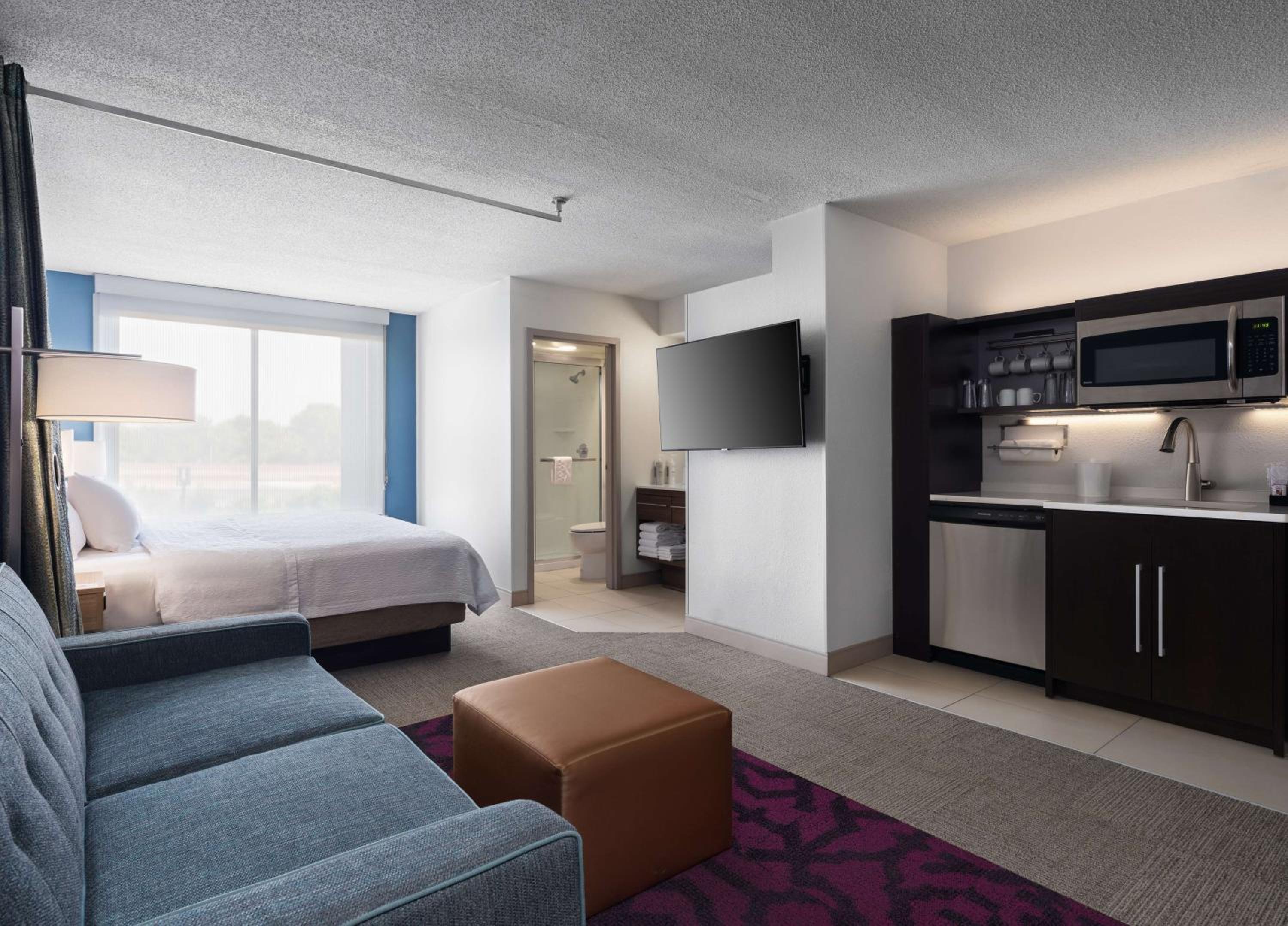 King Studio Suite - Photo 8
