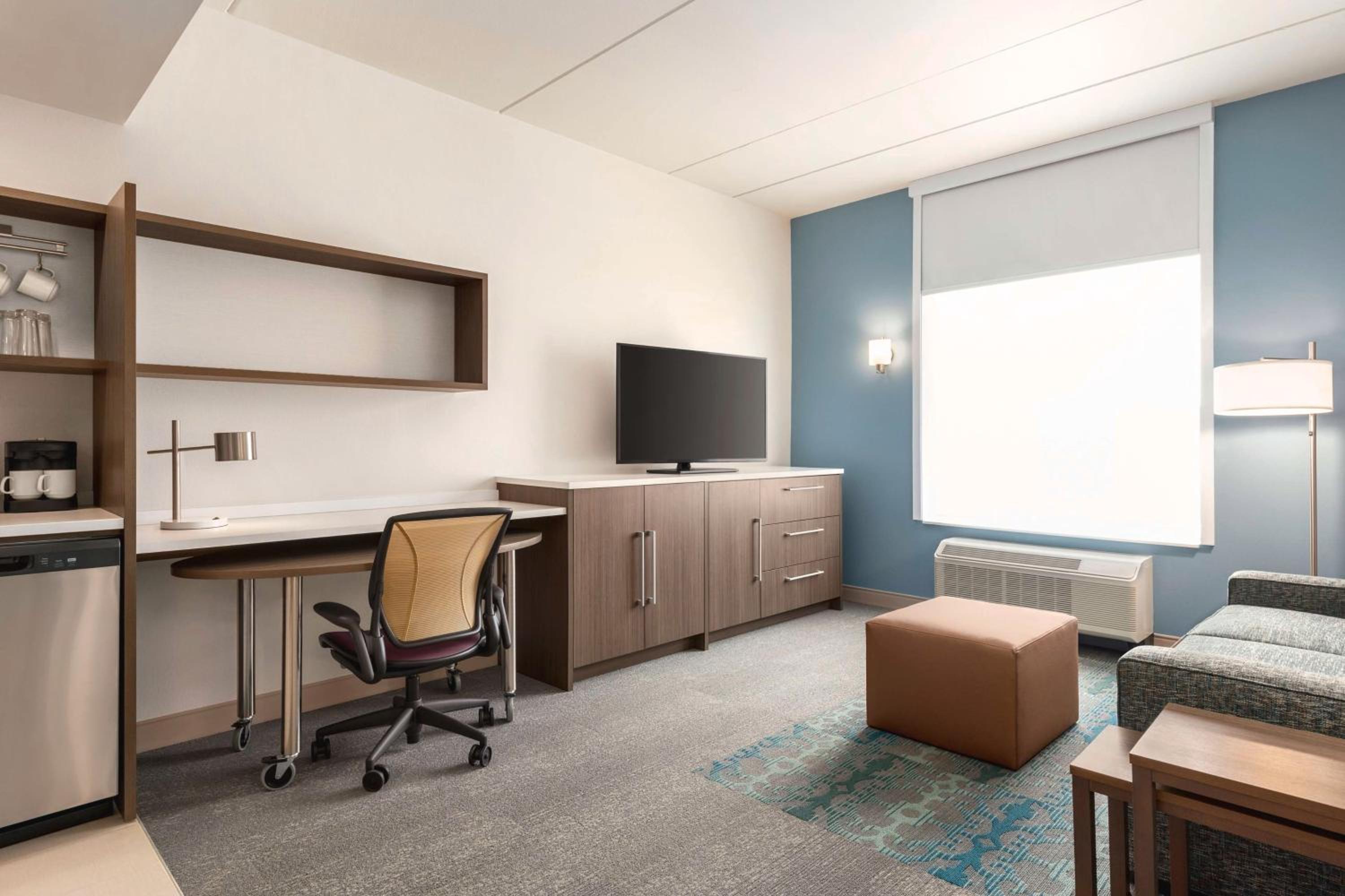 One-Bedroom King Suite - Photo 1