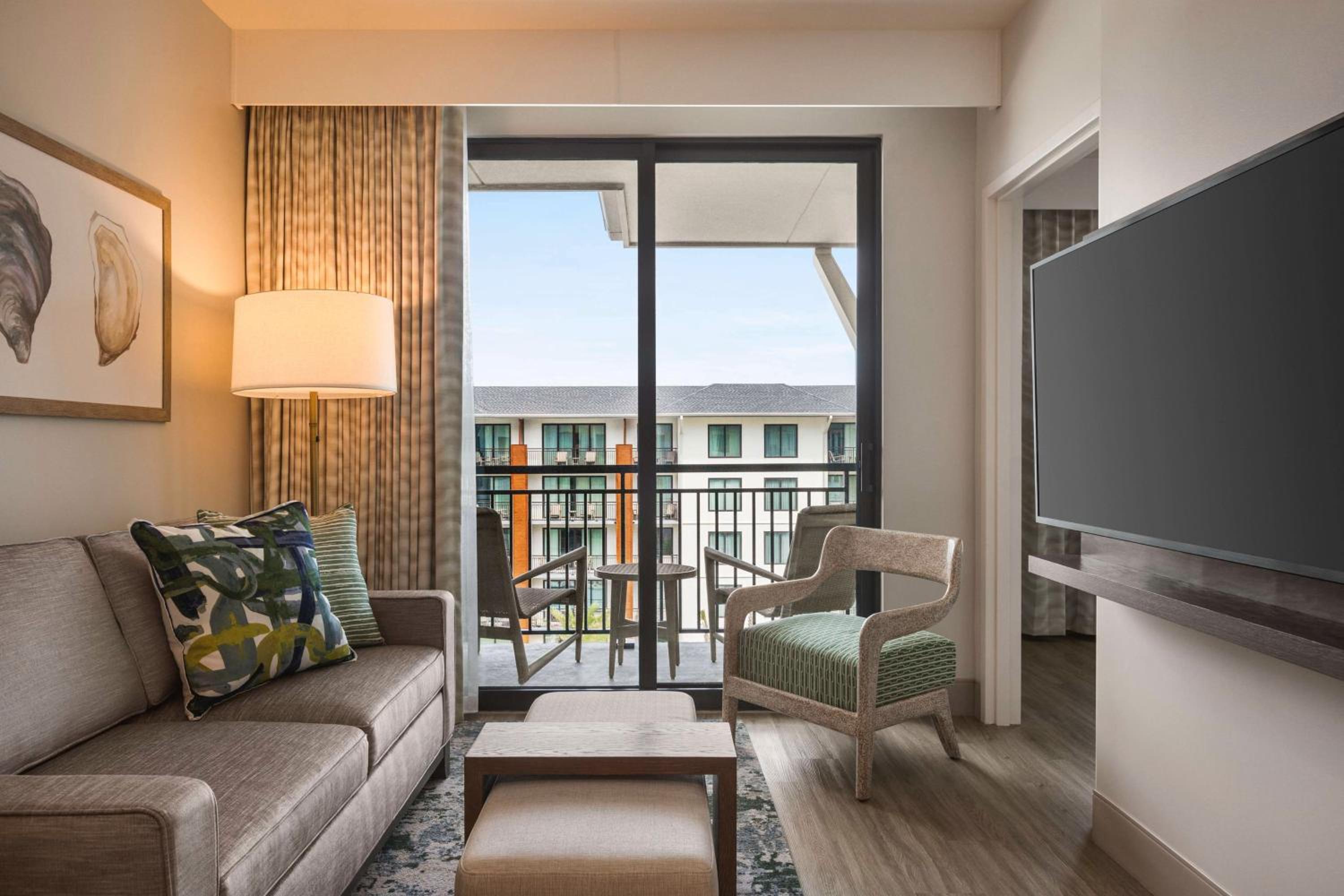 King Suite with Balcony and Shower - Gulf View/Mobility Accessible - Photo 1