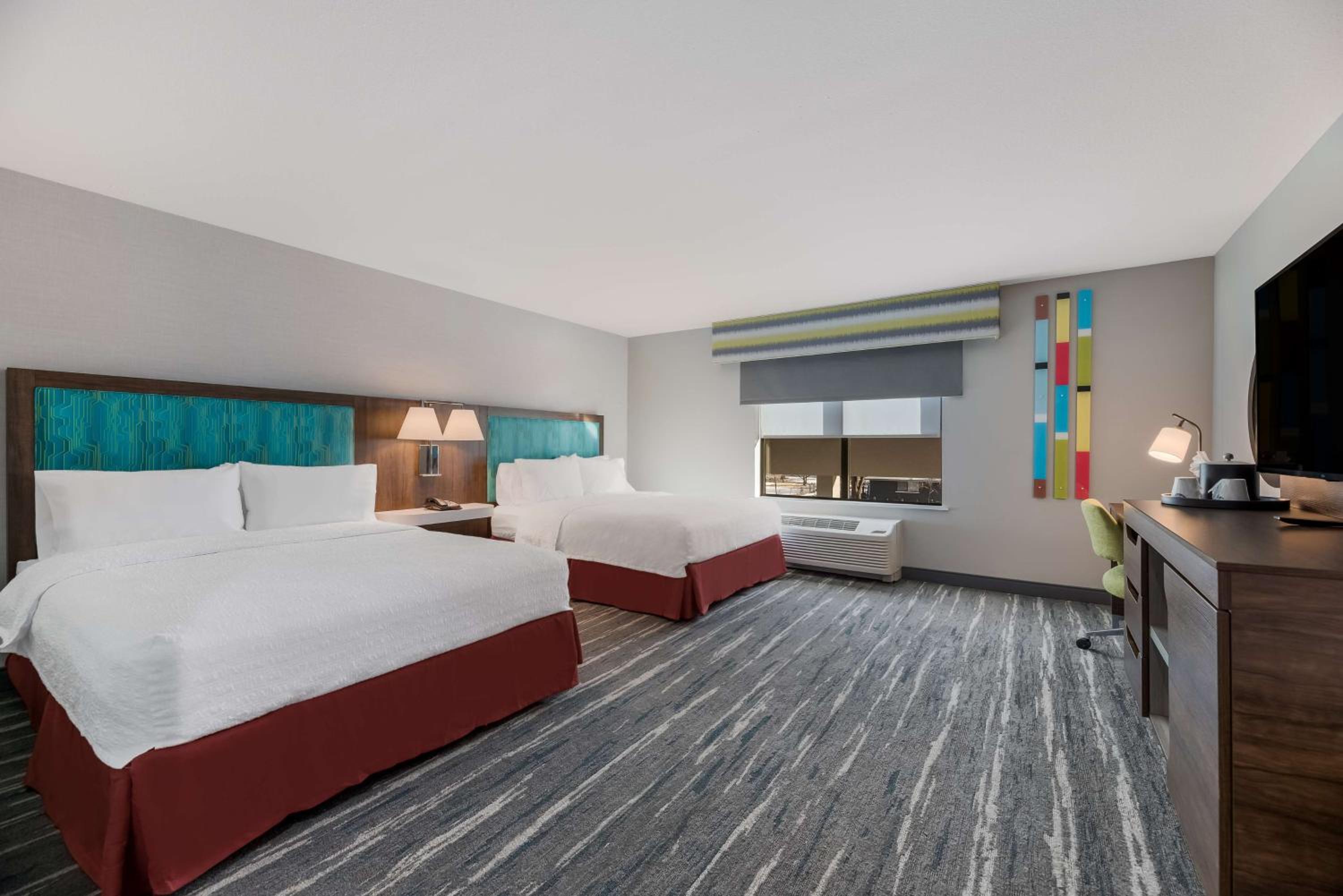 Queen Room with Two Queen Beds - Hearing Access - Photo 3