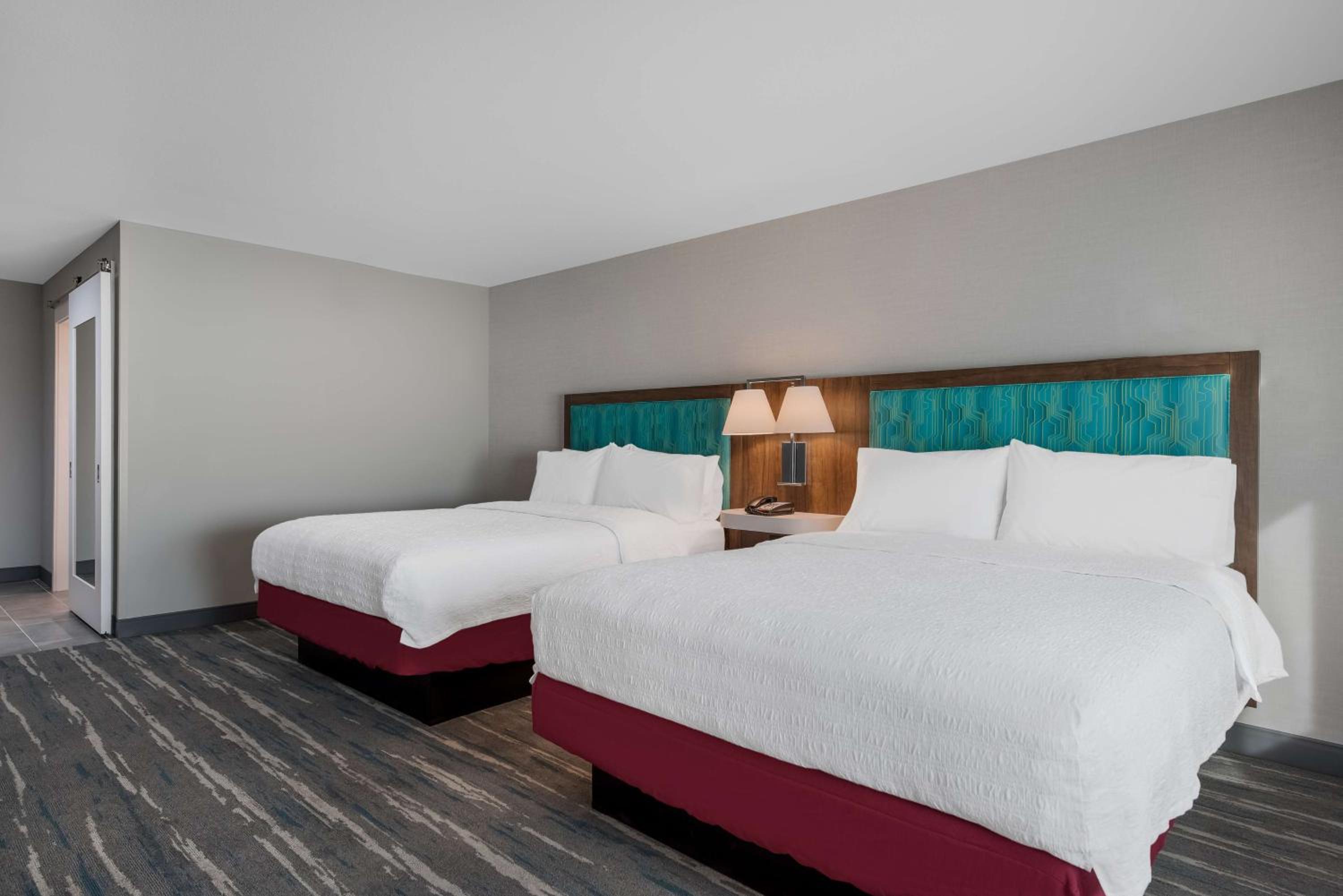 Queen Room with Two Queen Beds - Photo 1