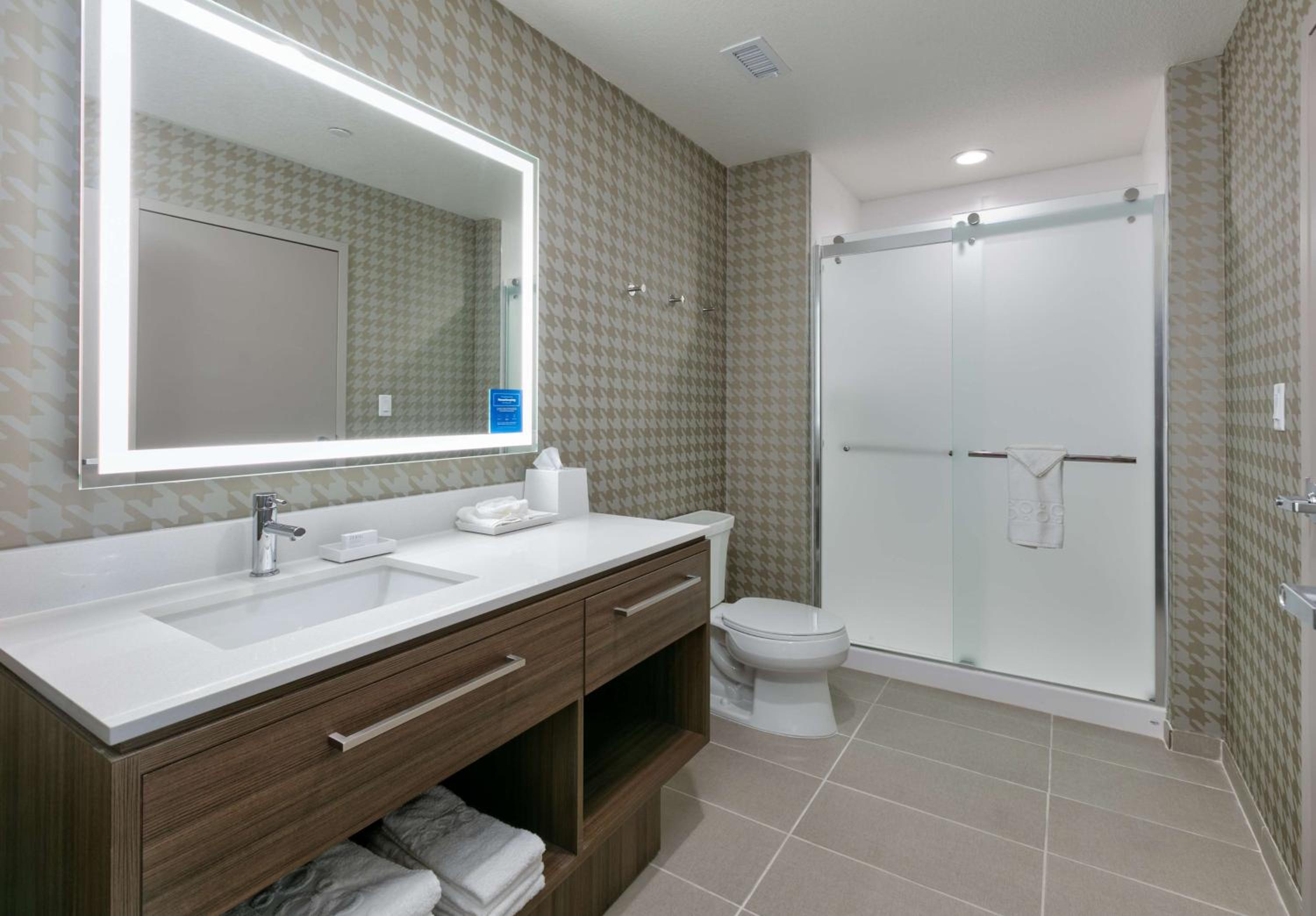 King Studio Suite photo 3