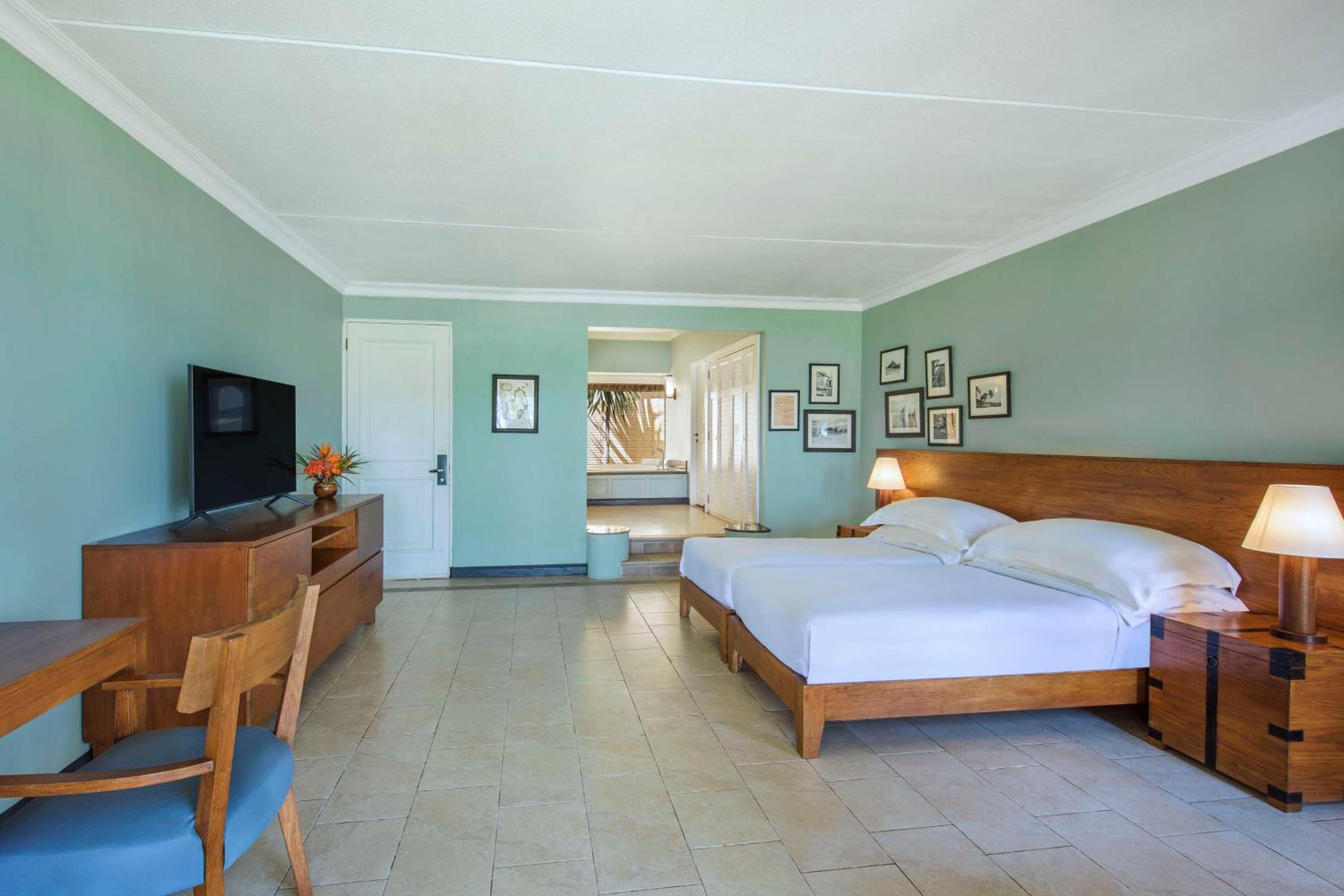 Deluxe Twin Room with Sea View - Beachfront