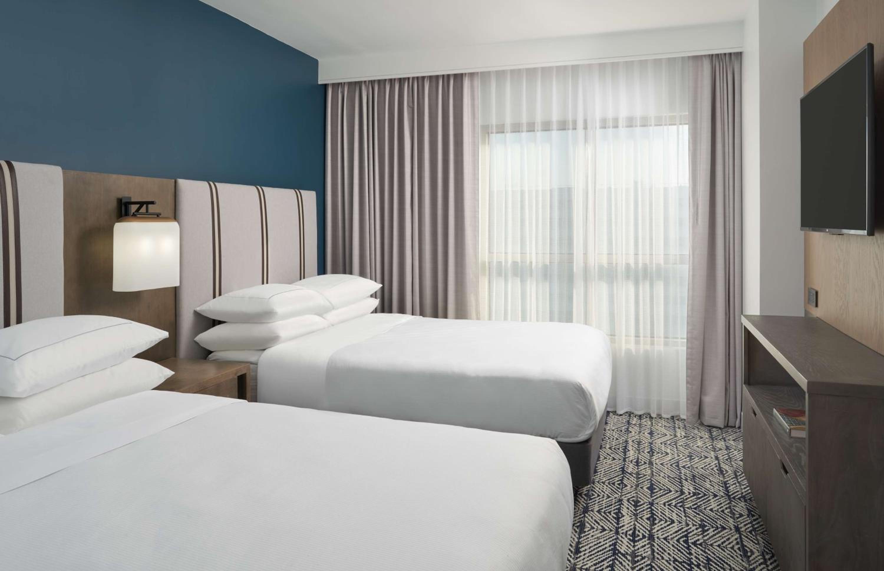 Two-Room Suite with Two Queen Beds