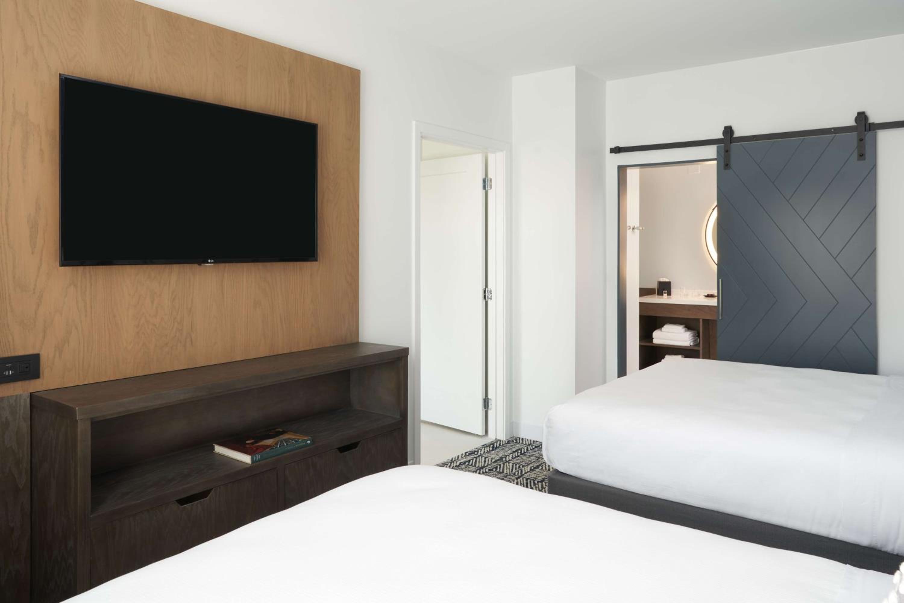 Queen Room with Two Queen Beds - Mobility Access