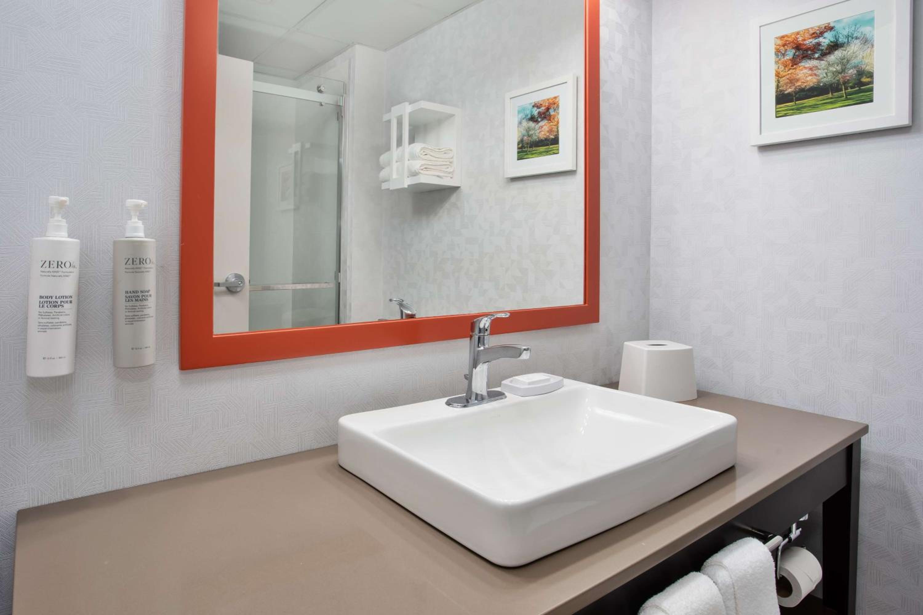 King Suite - Photo 3