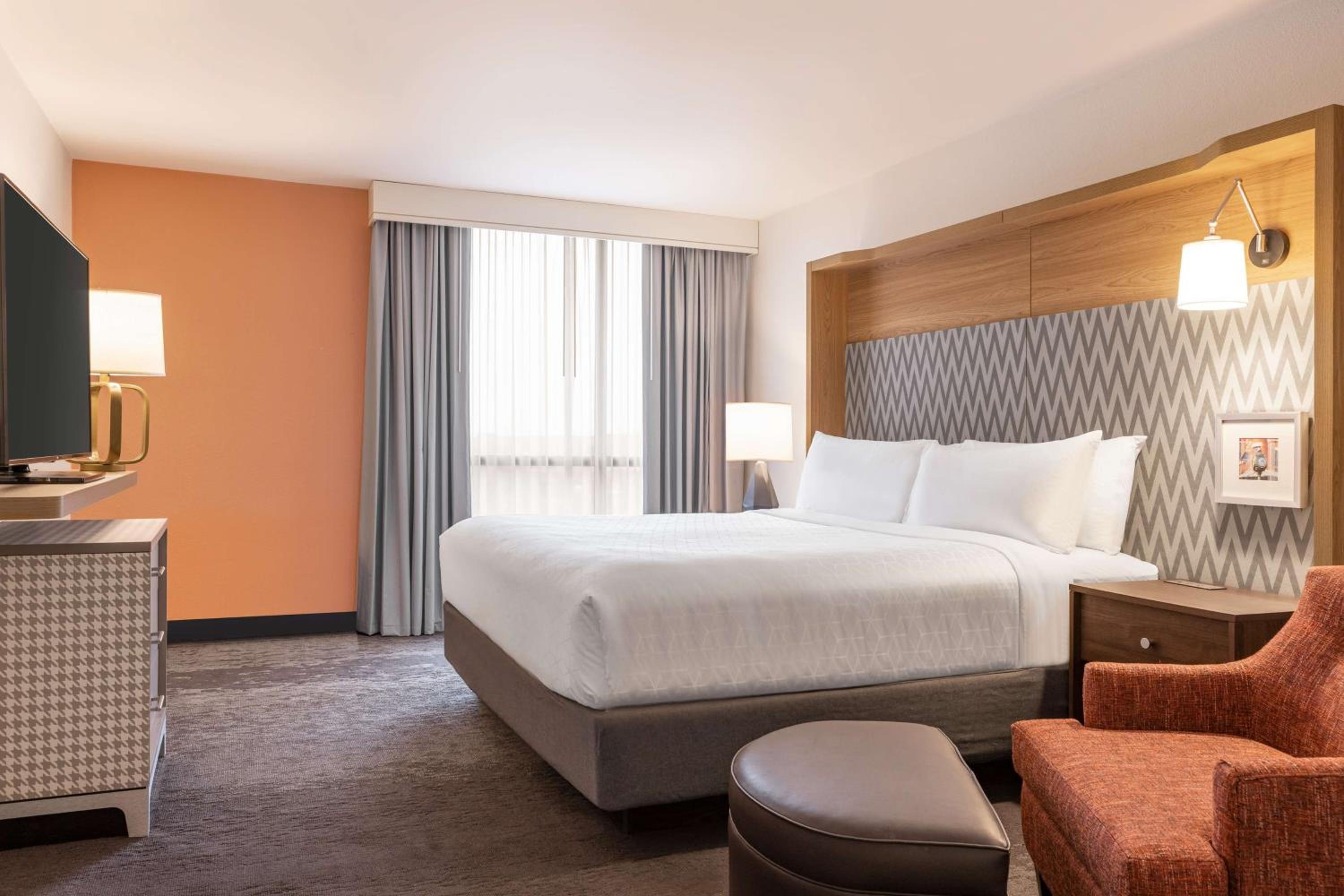 Two-Bedroom King Suite - Photo 1