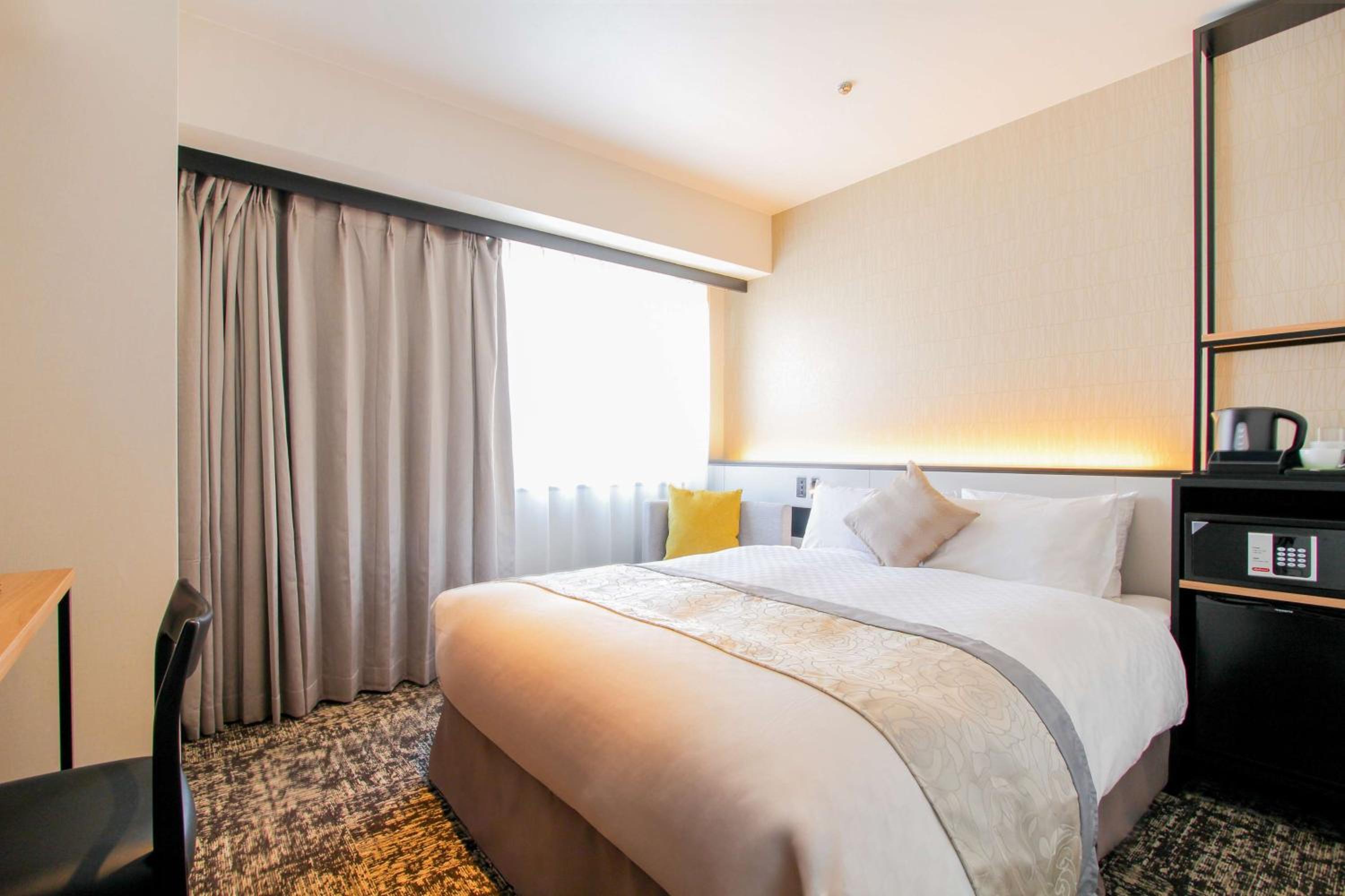 Standard Double Room - Non-Smoking - Photo 6