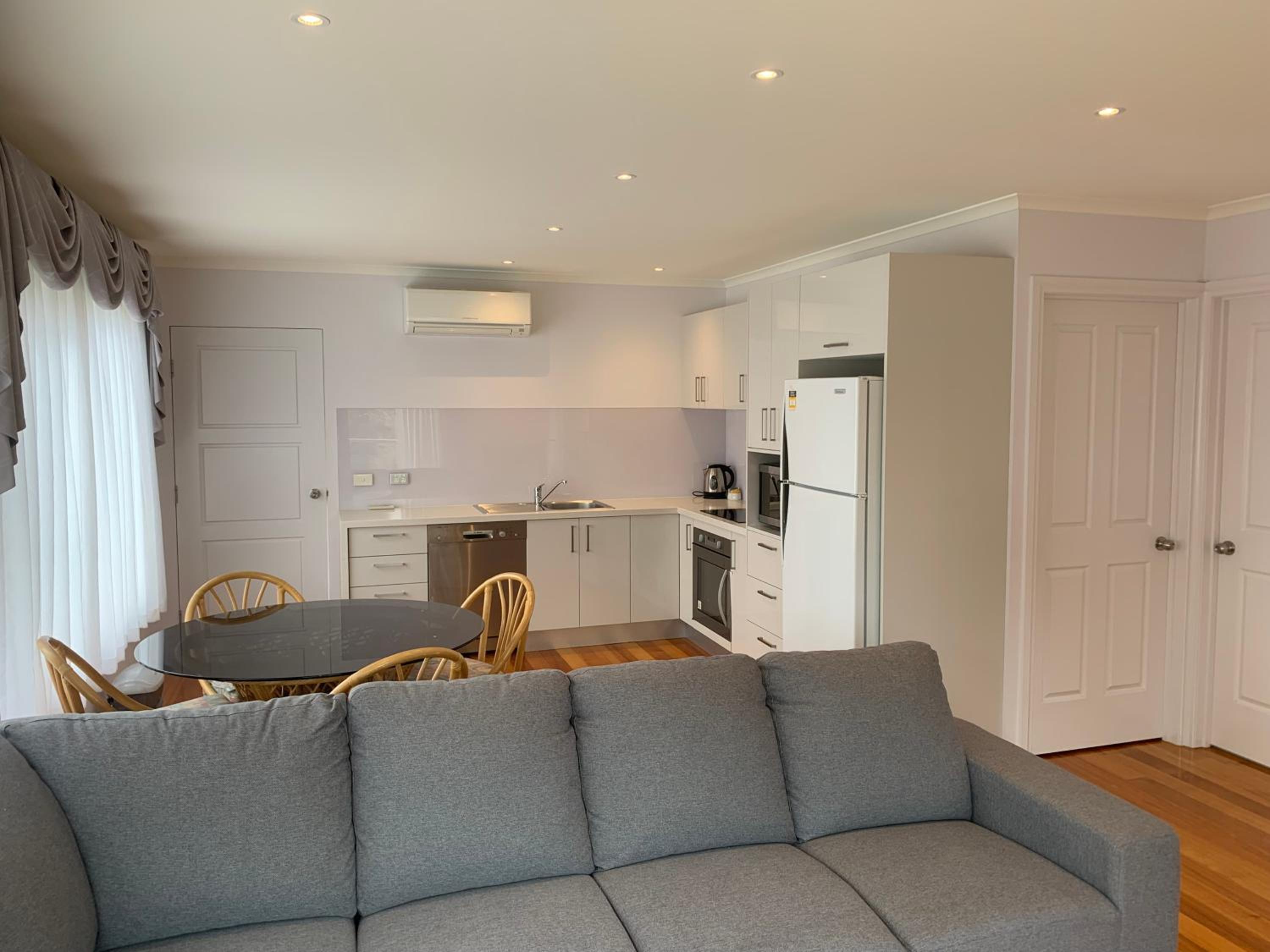 Deluxe Double Room with Bath photo 3