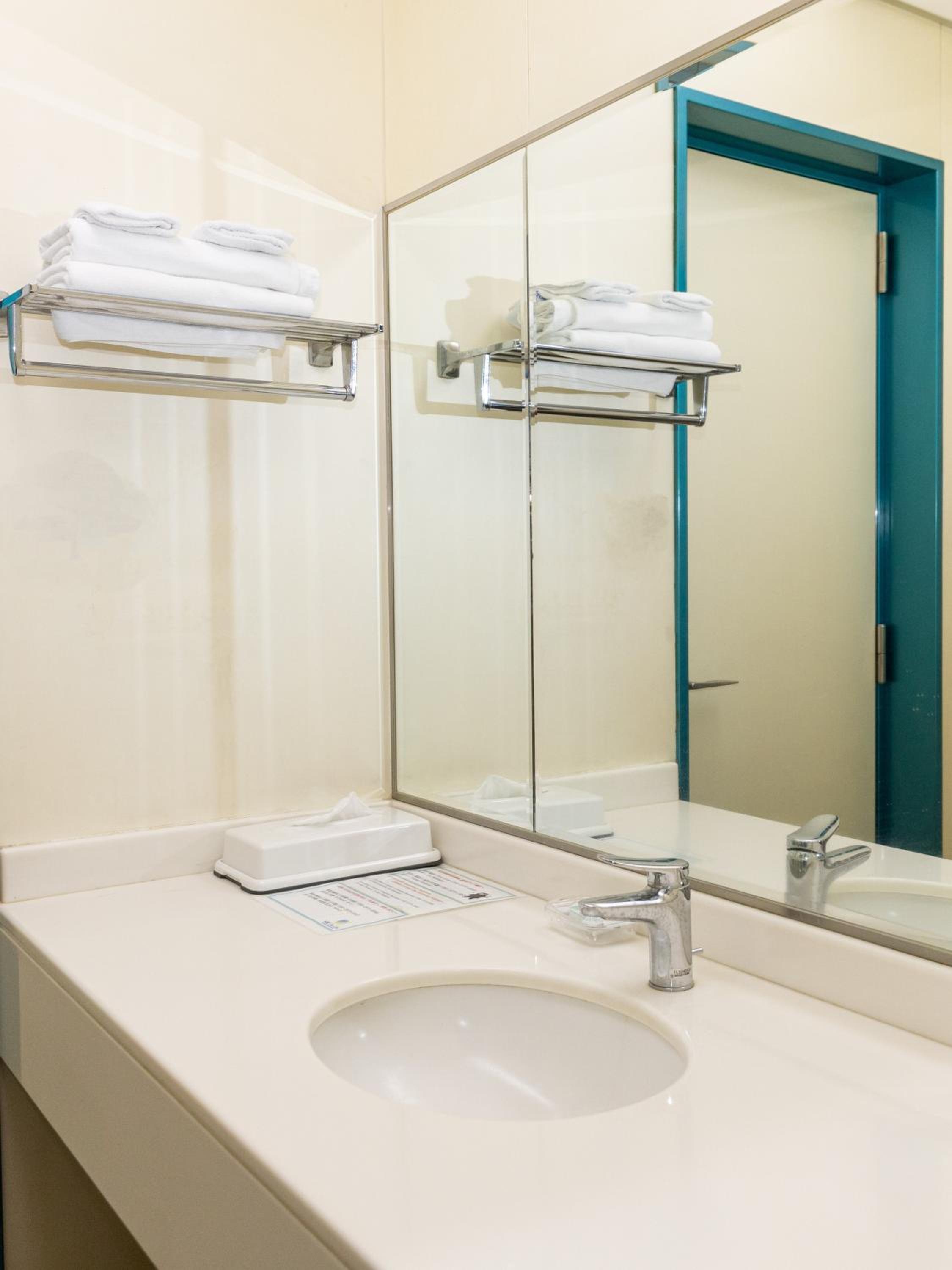 Double Room - Photo 9