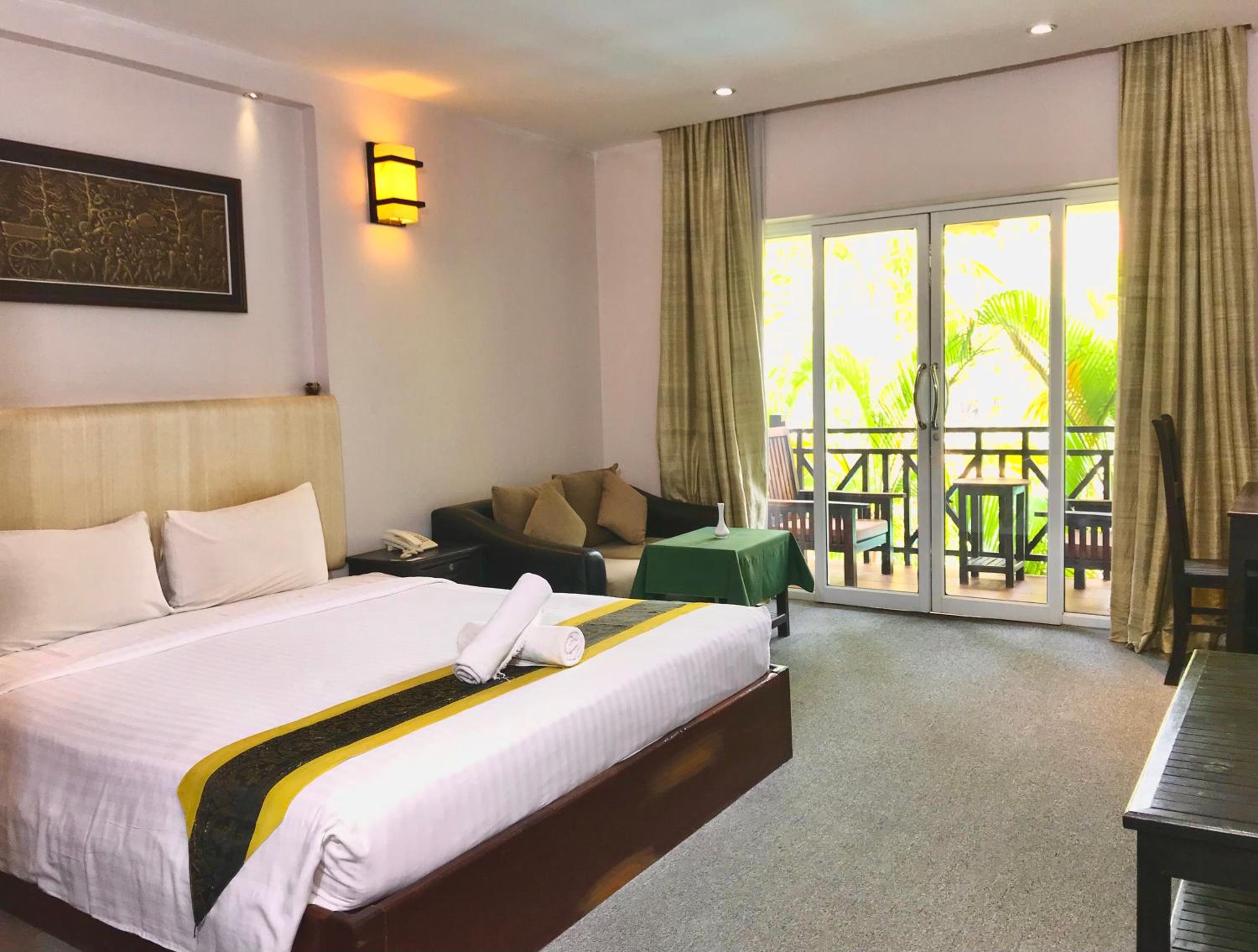 King Room With Balcony