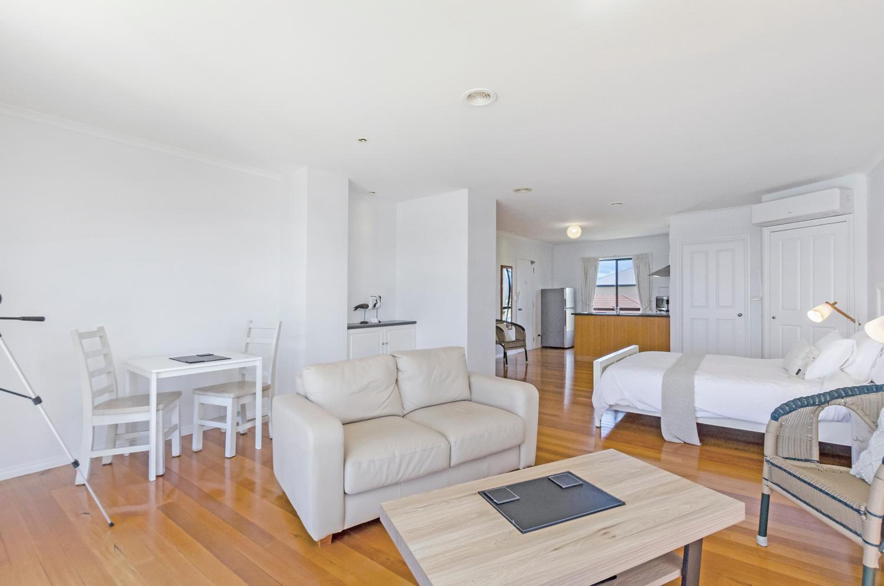 Apartment with Sea View photo 2