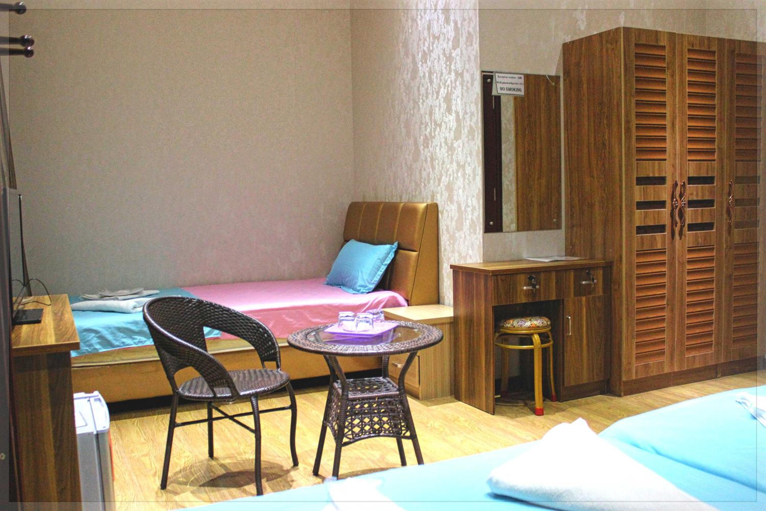 Deluxe Room - Photo 19